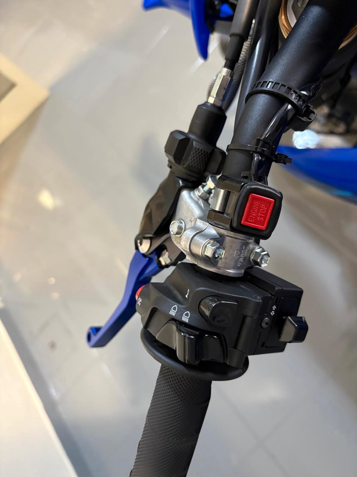 Yamaha YZ 125