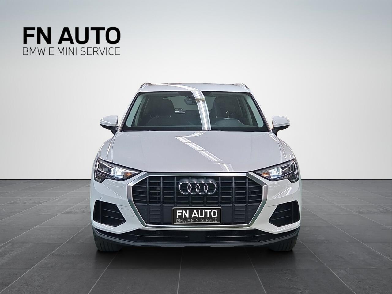 Audi Q3 45 TFSI e S tronic Business