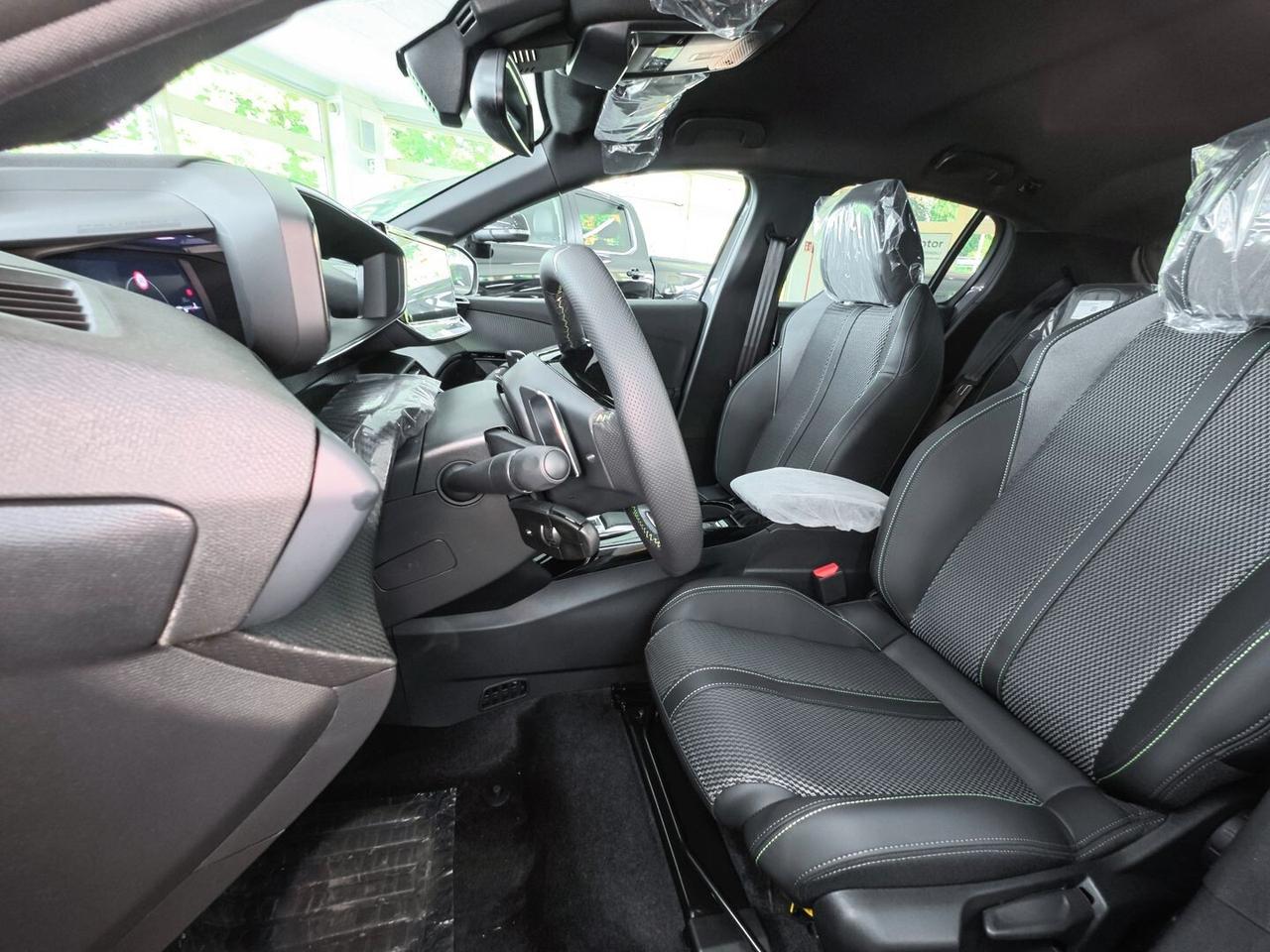 Peugeot 208 Hybrid 145 e-DCS6 GT Km zero