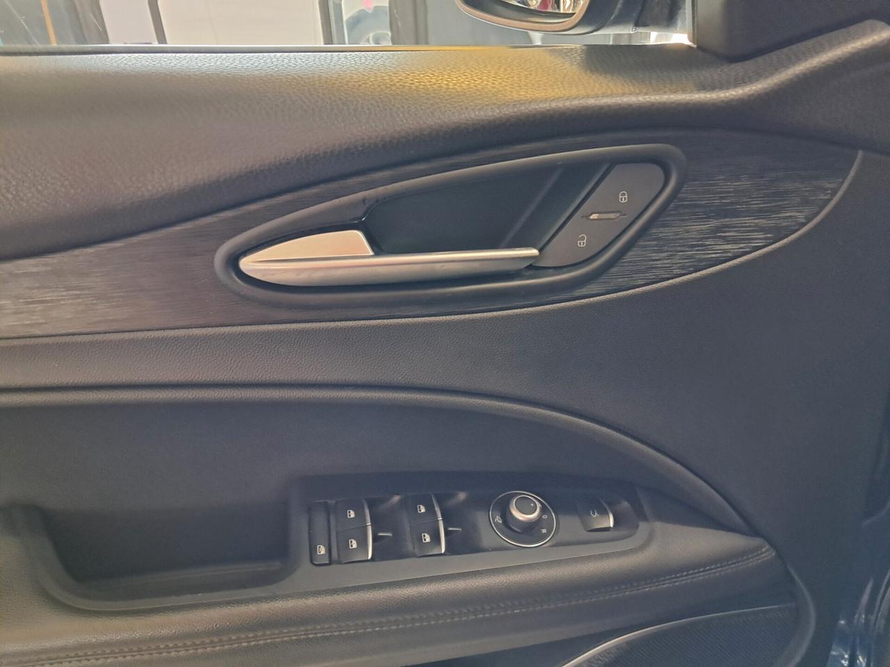 Alfa Romeo Stelvio 2.2 Td 160 cv AT8 RWD Business