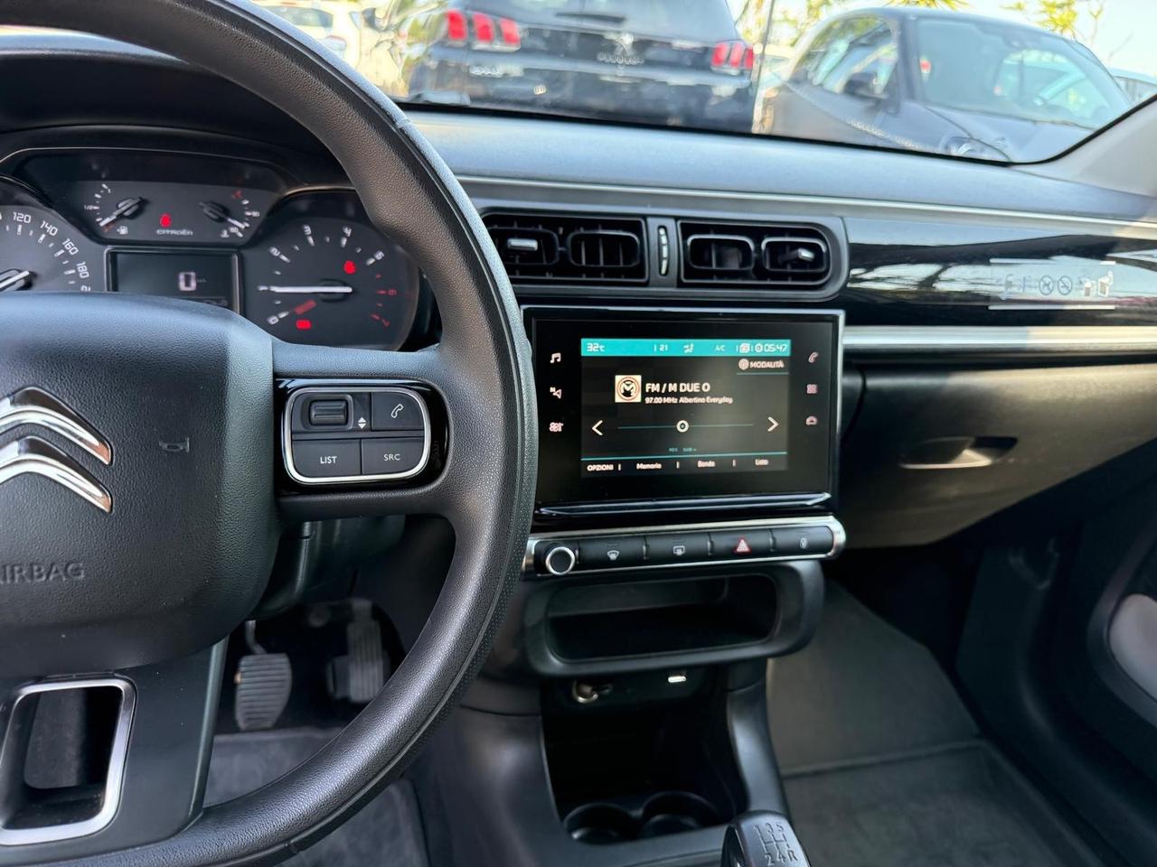 Citroen C3 83cv Benzina 5 porte Shine Navi bicolor pdc