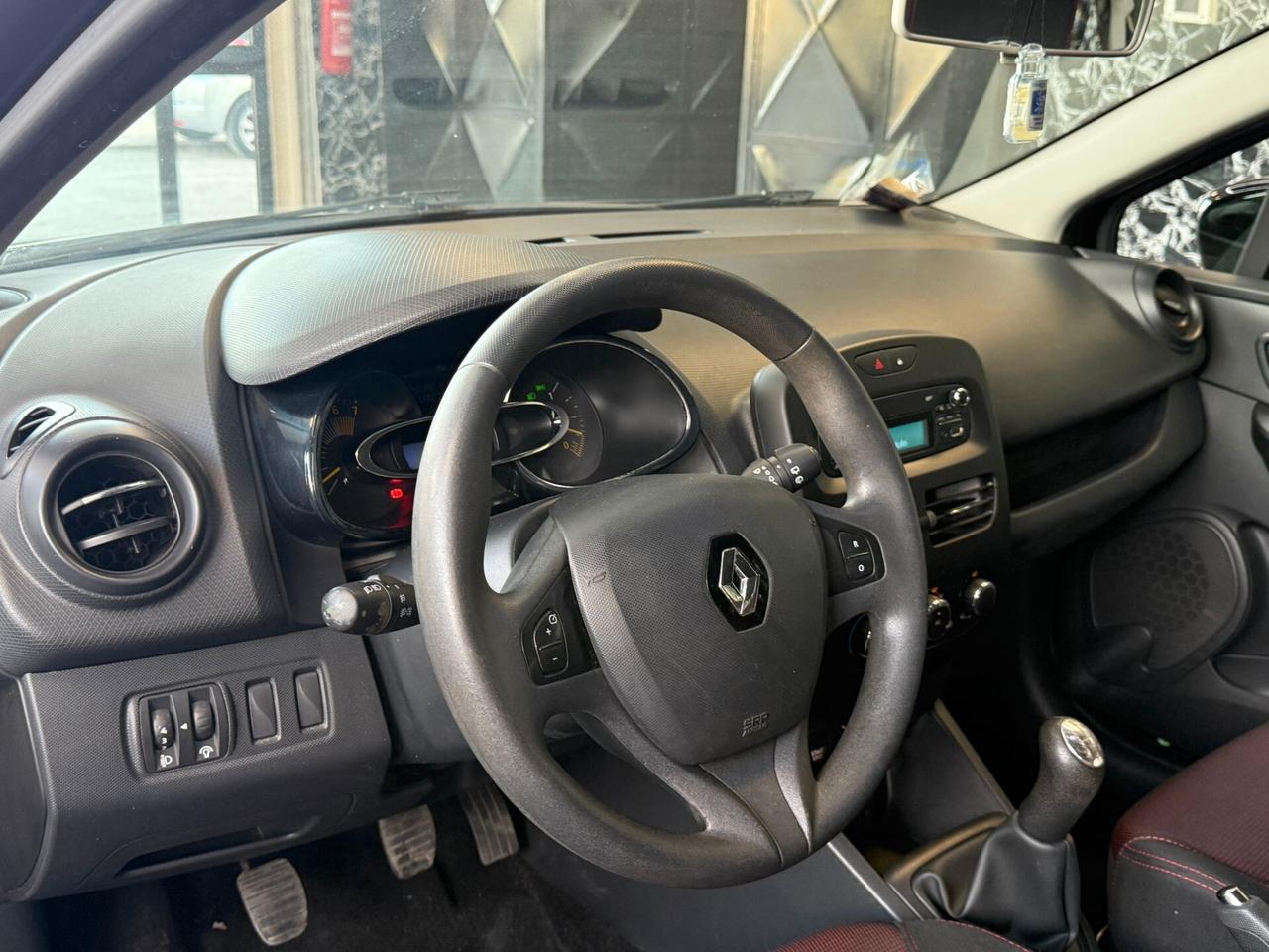 Renault Clio 1.2 75CV 5 porte Wave
