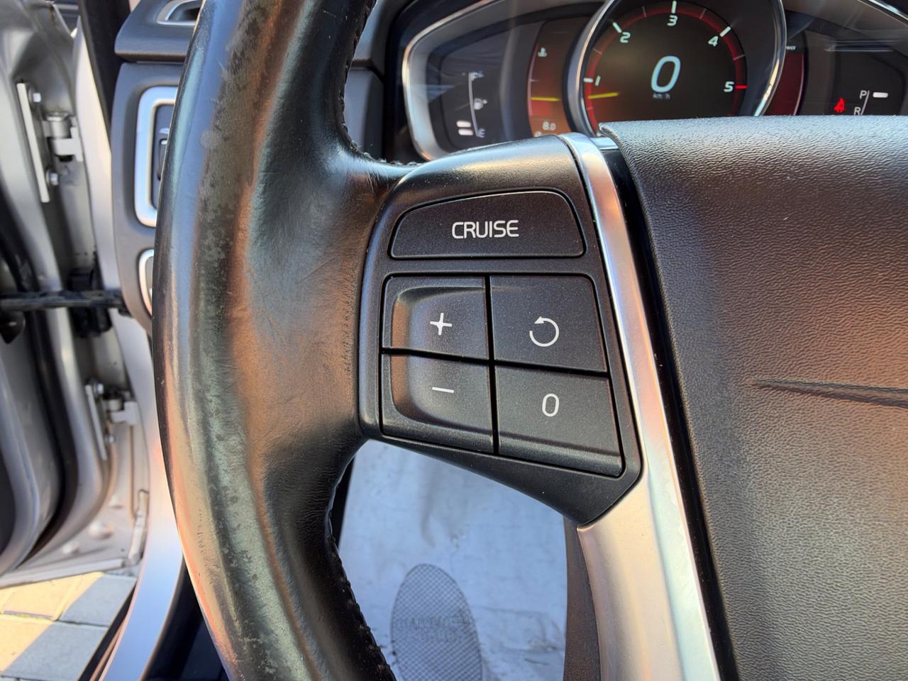 Volvo XC 70 D4 AWD Momentum