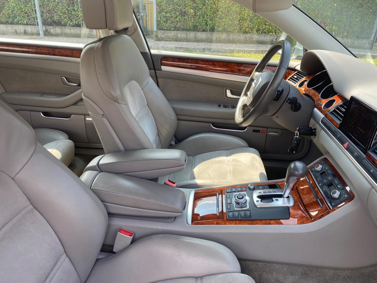 Audi A8 4.2 V8 TDI F.AP. quattro tiptronic 145.000km