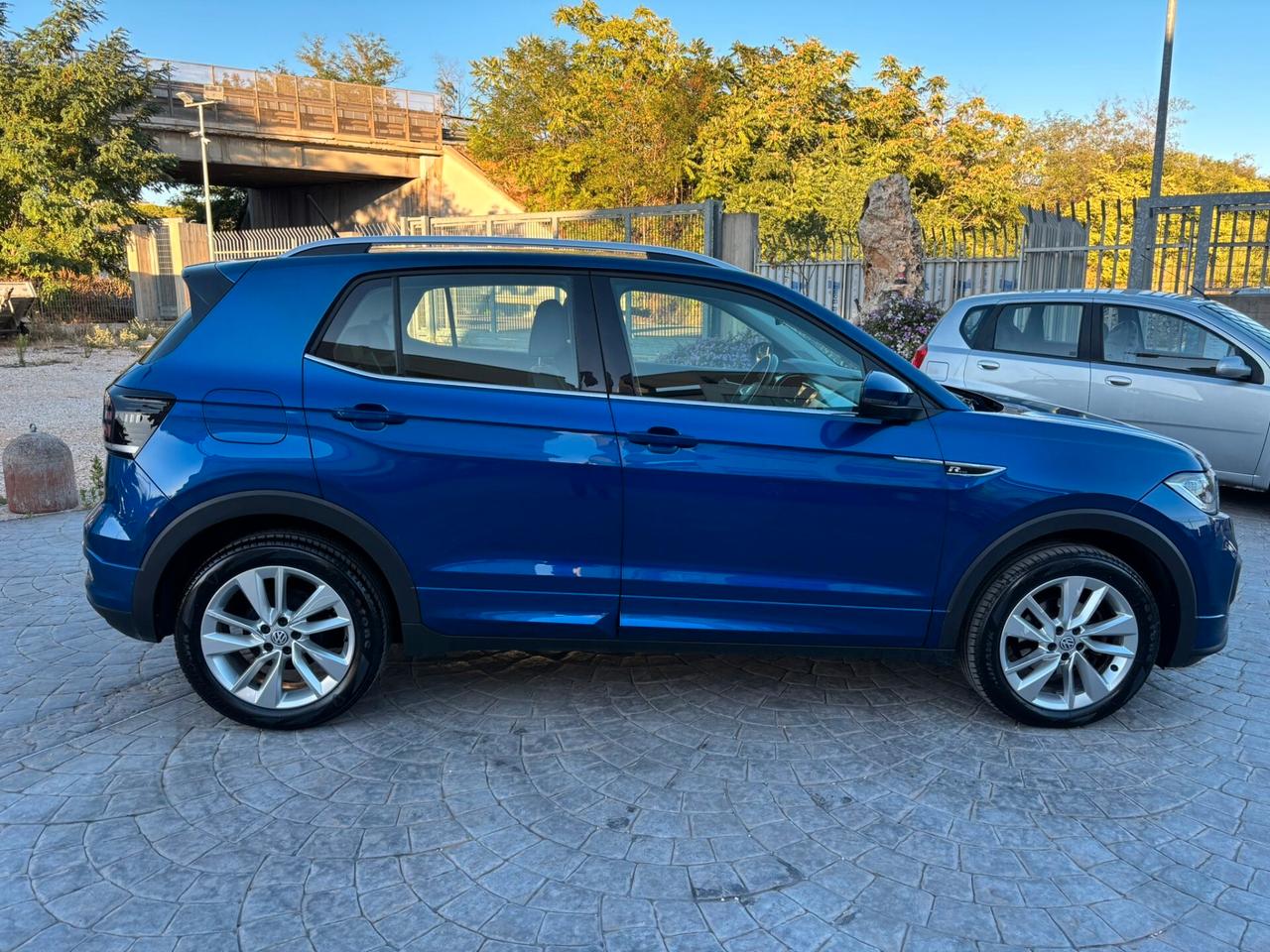 Volkswagen T-Cross 1.6 TDI DSG R-LINE