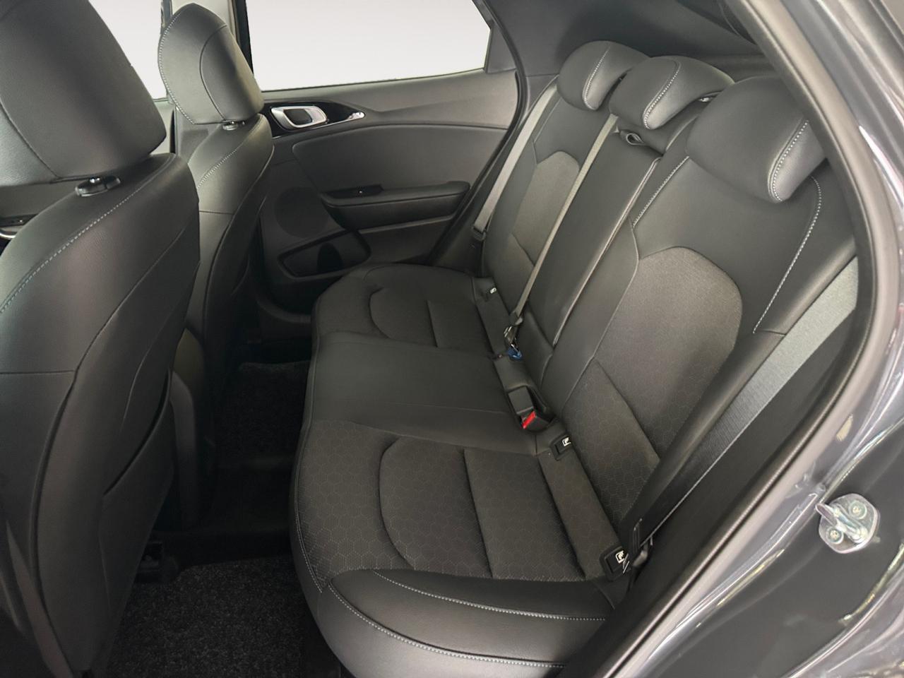 KIA XCEED PE MY25 1.5 TGDI MH BUSINESS