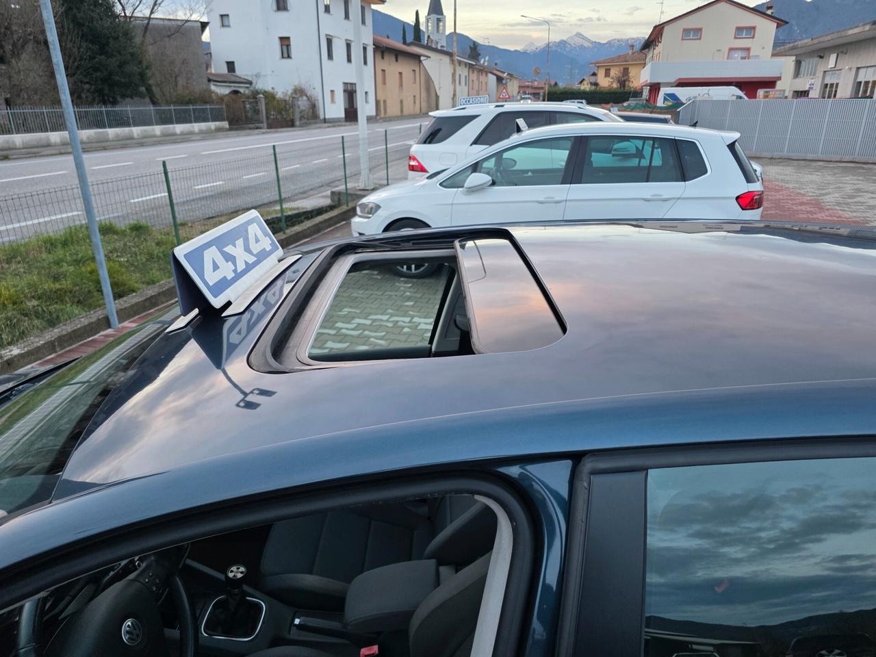 Volkswagen Golf 2.0 16V TDI 4x4 vista provata piaciuta