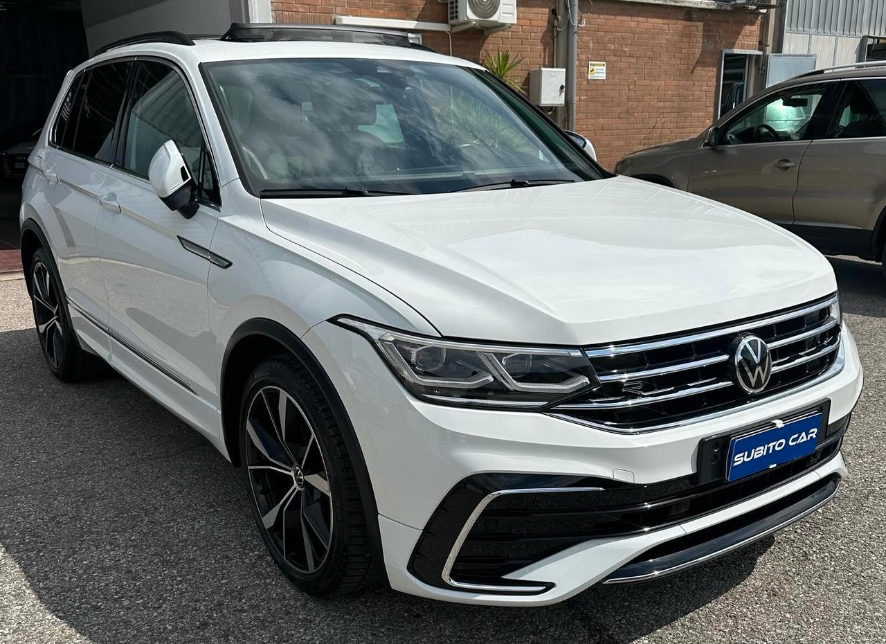 Volkswagen Tiguan 2.0 TDI 150 CV SCR DSG R-Line TETTO APRIBILE