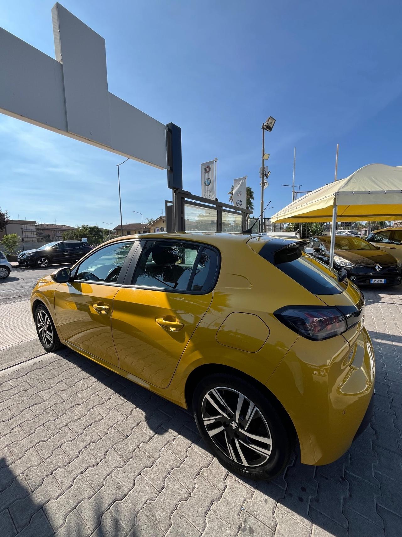 Peugeot 208 PureTech Allure