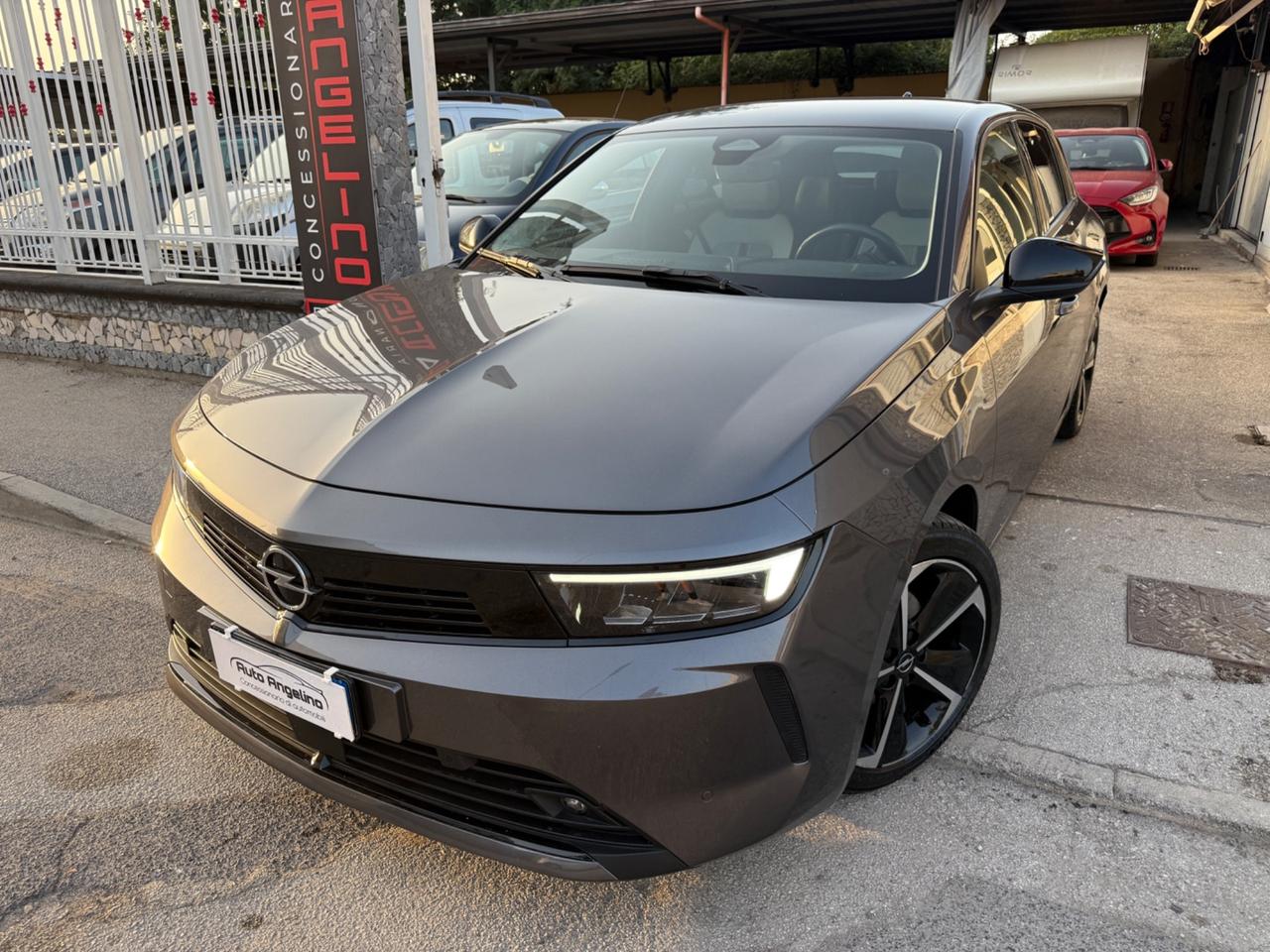 Opel Astra 1.2 Turbo 130 CV Elegance
