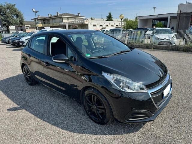 Peugeot 208 BlueHDi 75 5 porte Allure-OK NEOPATENTATI-GANCIO TRAINO
