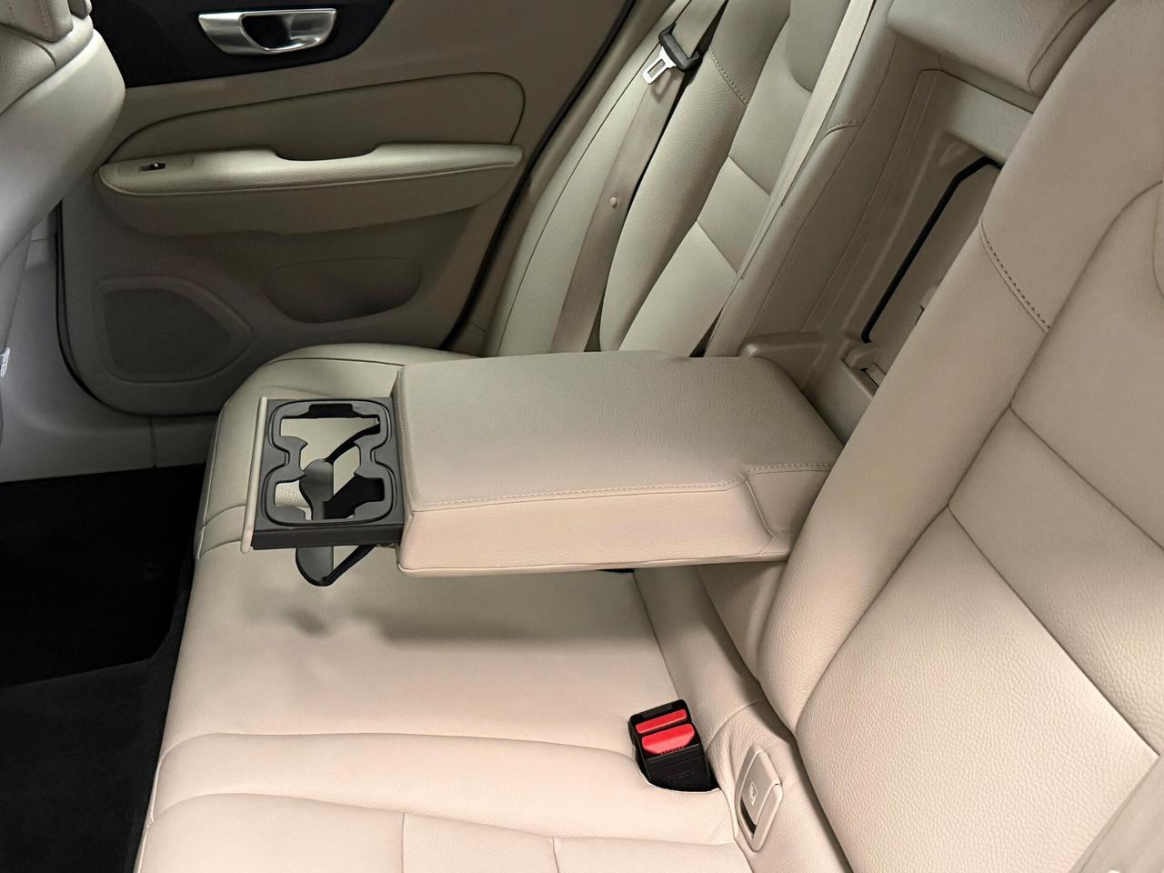 Volvo V60 Cross Country B4 (d) AWD automatico Ultimate