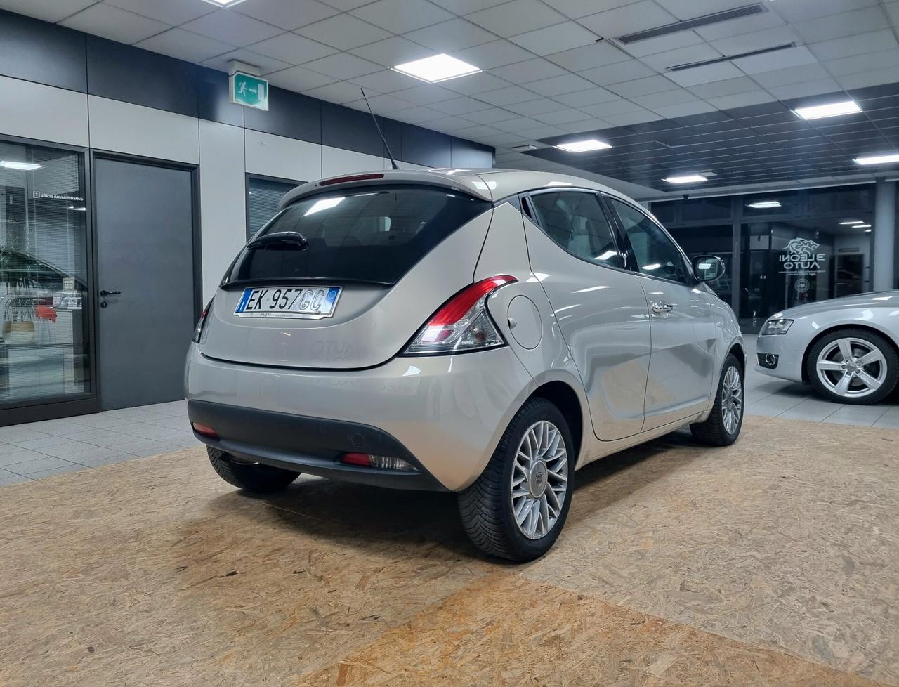 LANCIA YPSILON 1.2 BENZINA 69CV 5p. GOLD OK NEOPATENTATI