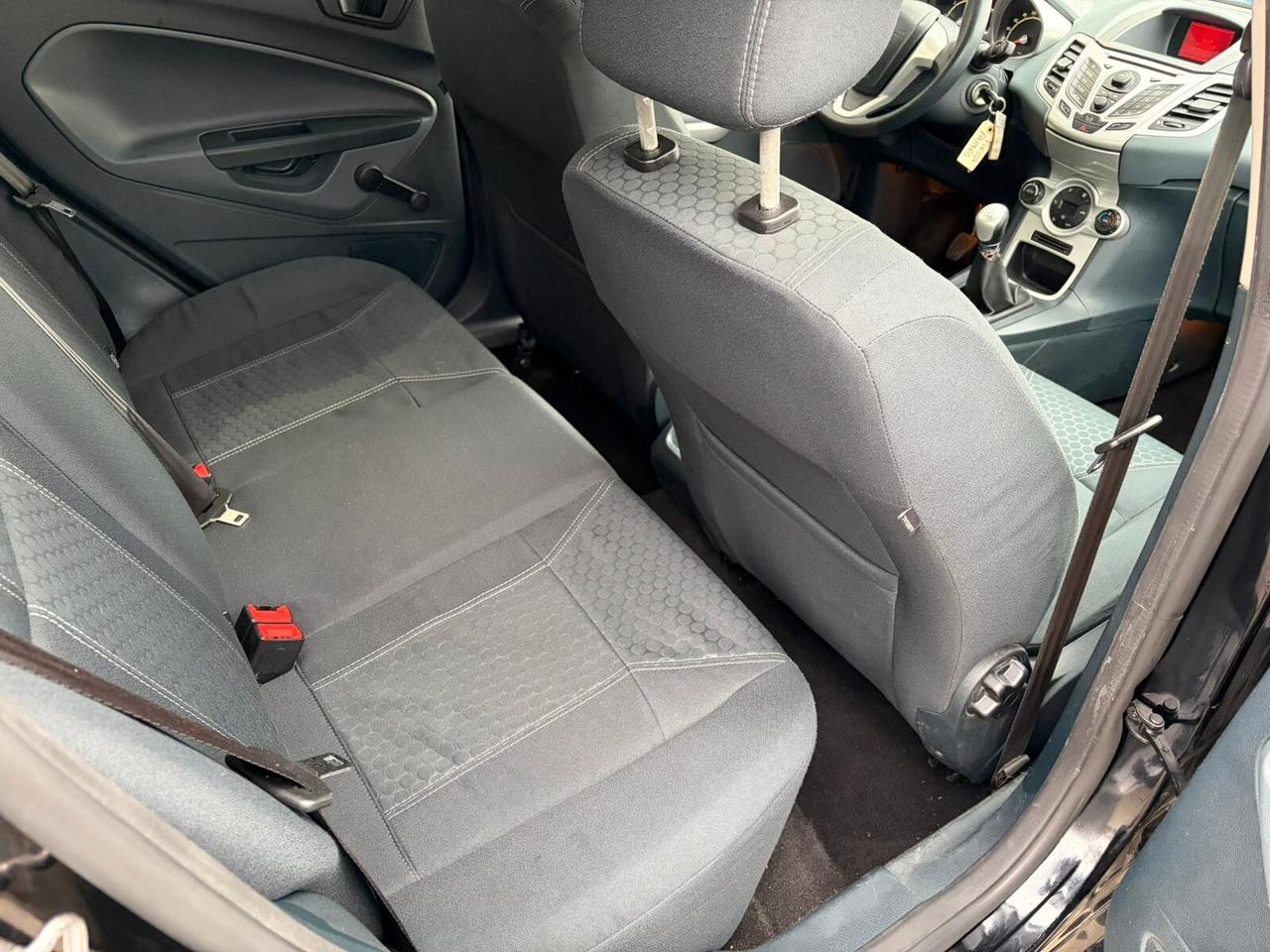 Ford Fiesta 1.4 5 porte Bz.- GPL Titanium*NEOPATENTATI