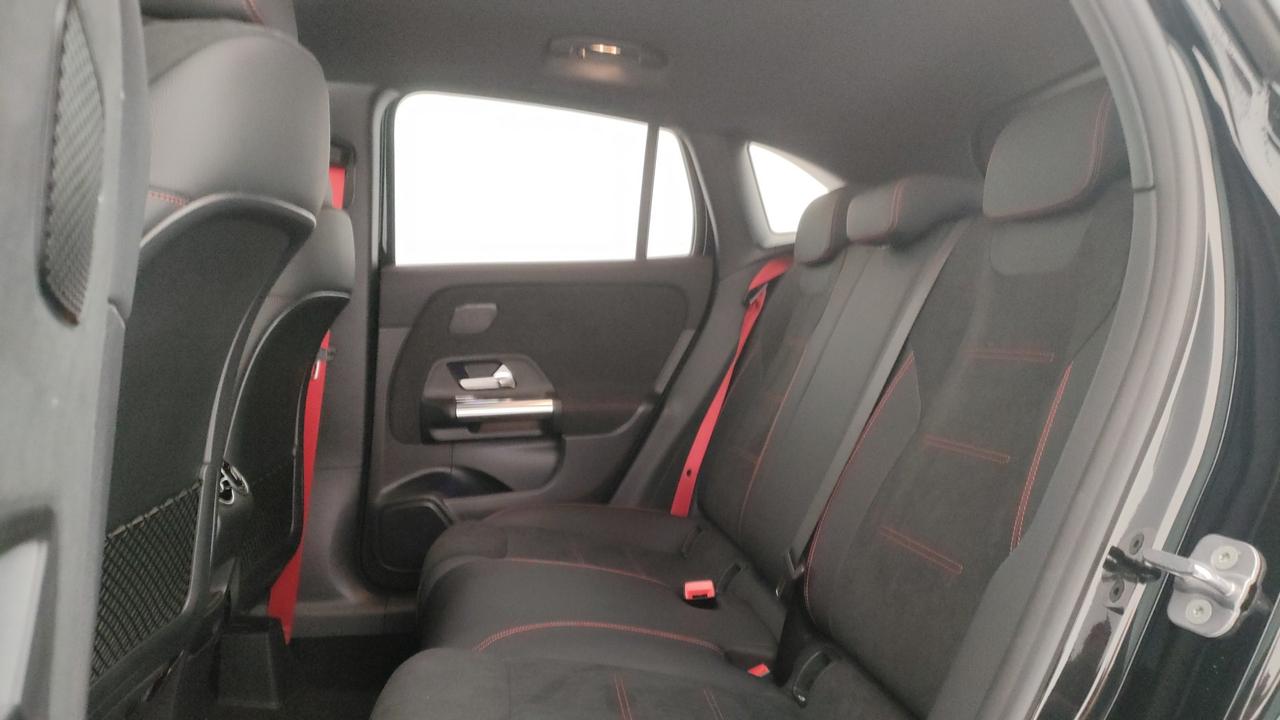 Mercedes-Benz Mercedes-AMG GLA 35 4MATIC