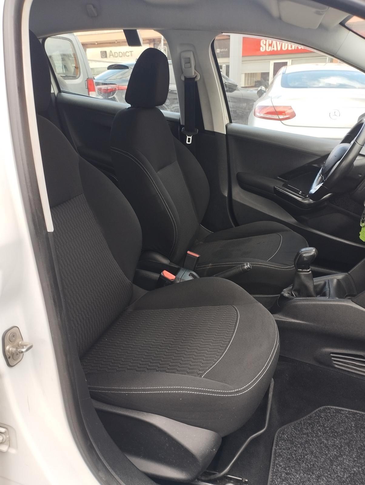 Peugeot 208 BlueHDi 75 S&S 5 porte Active