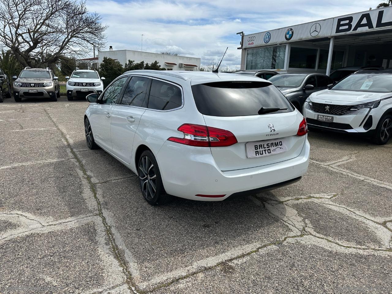 PEUGEOT 308 BlueHDi 120 S&S EAT6 SW Allure