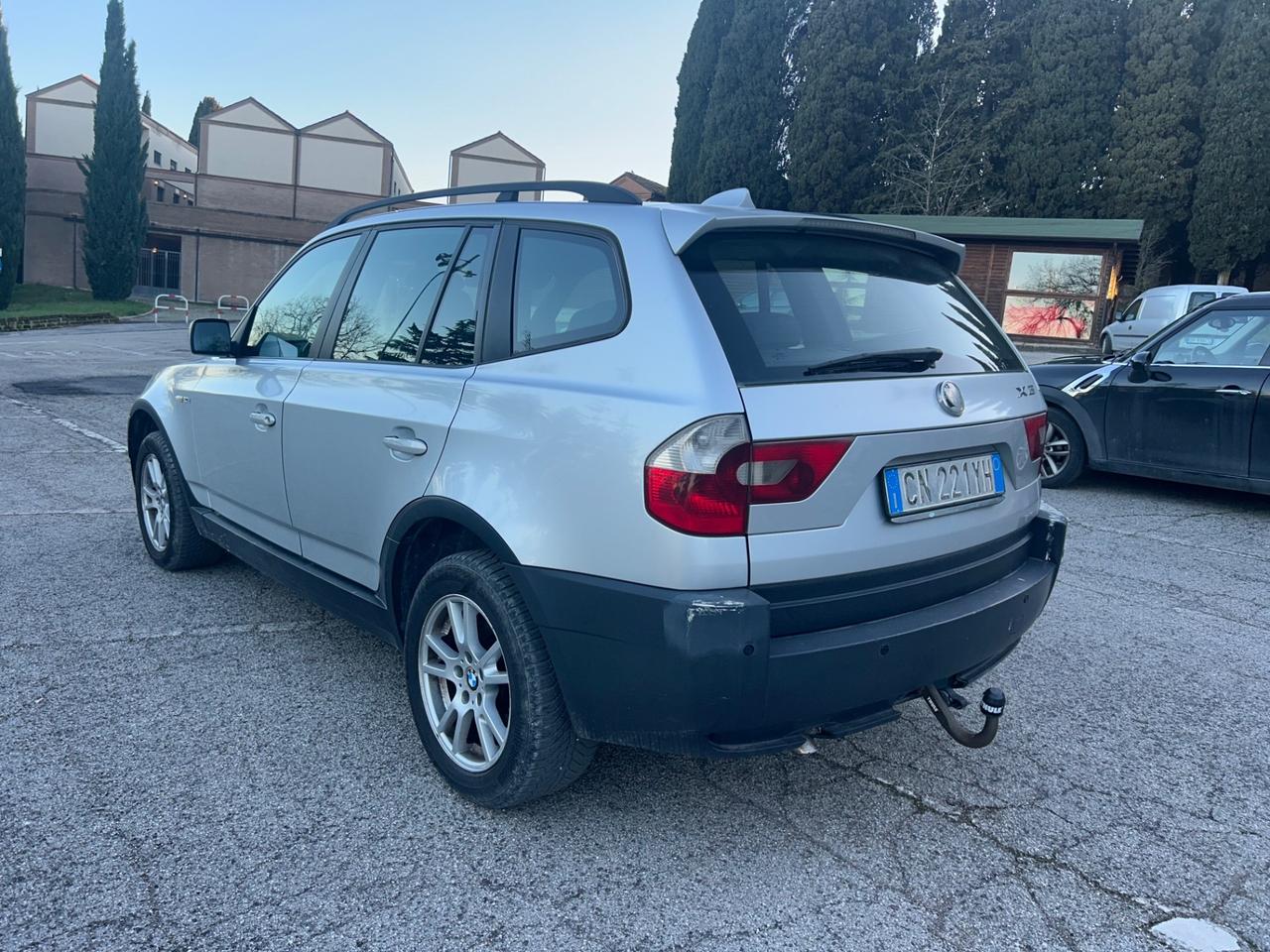 Bmw X3 2.0d cat Futura
