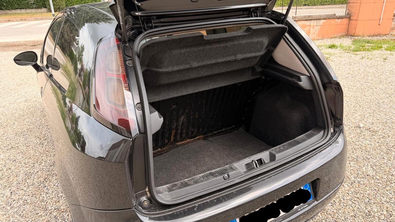 Fiat Grande Punto 1.3 MJT 75 CV 3 porte Dynamic