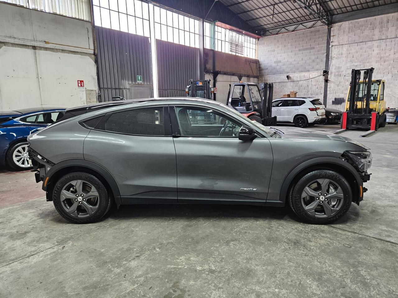 Ford Mustang Mach-e standard range rwd 269cv auto START