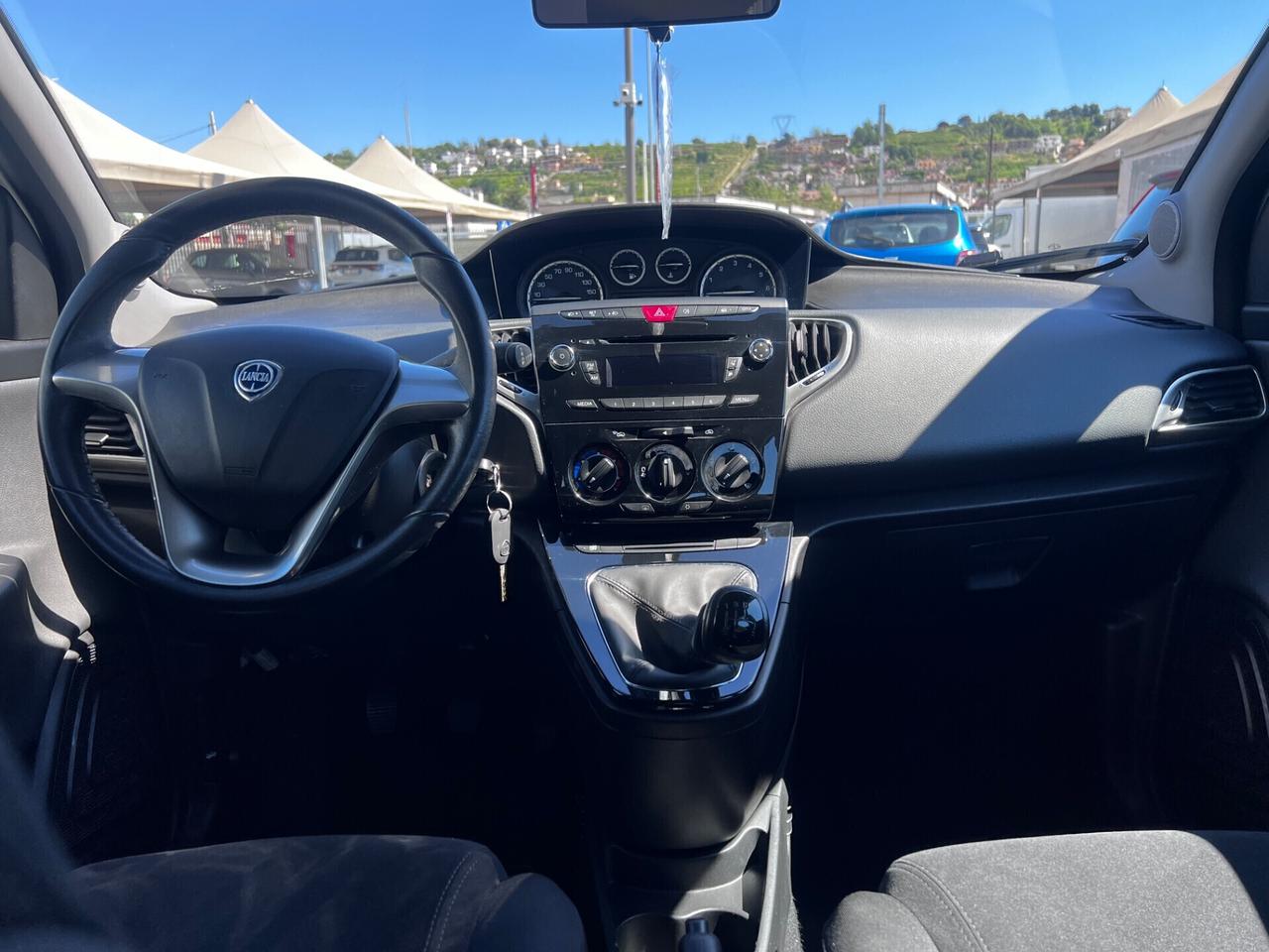 Lancia Ypsilon 1.2 69 CV 5 porte Gold