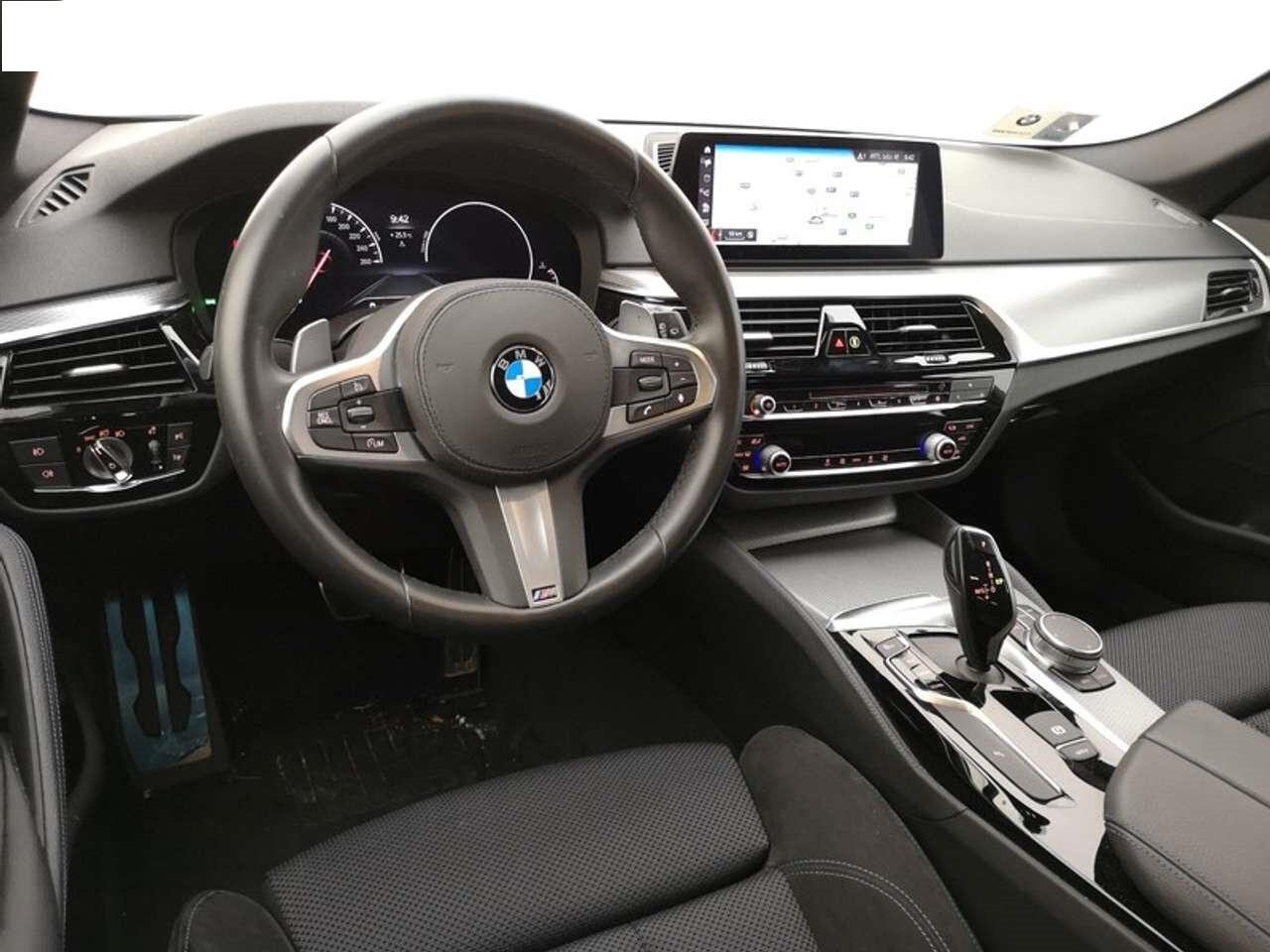 Bmw 520 520d xDrive Touring Msport