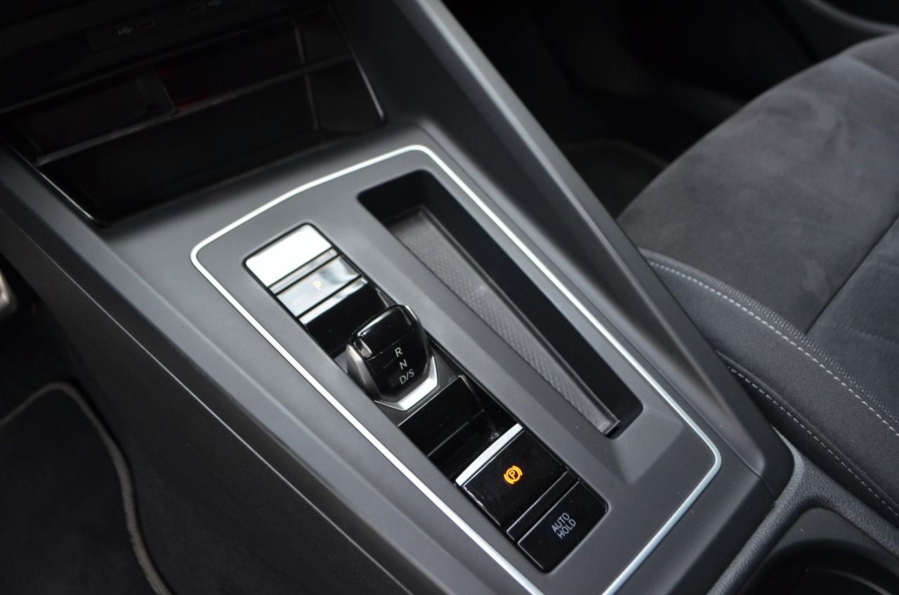 Volkswagen Golf 1.5 eTSI 150 CV EVO ACT DSG Style