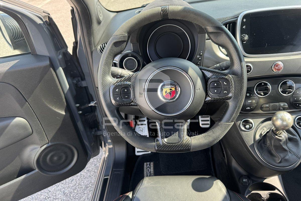 ABARTH 695 1.4 Turbo T-Jet XSR Yamaha Limited Edition