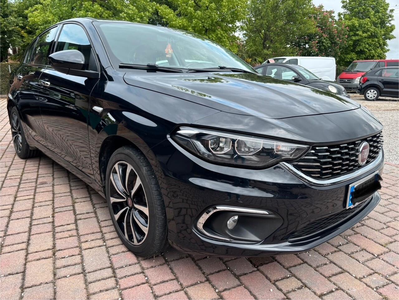 Fiat Tipo 1.6 Mjt S&S 5 porte S-Design