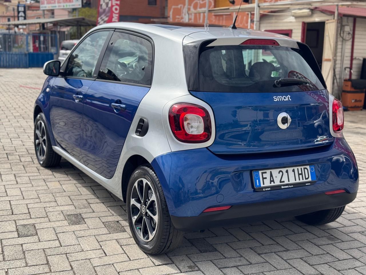 Smart ForFour