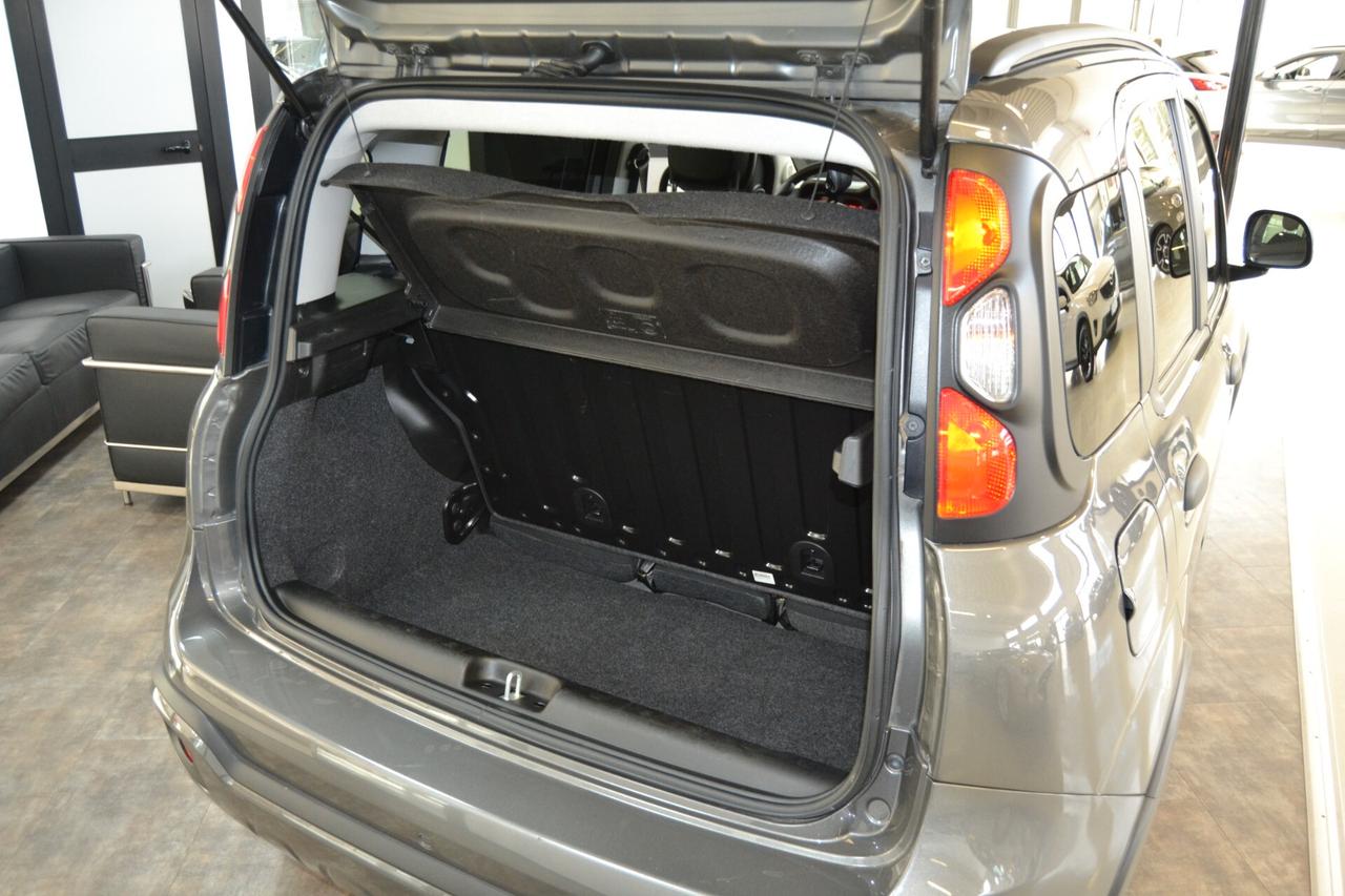 Fiat Panda Cross 1.0 FireFly Hybrid Navi/Led/5Posti