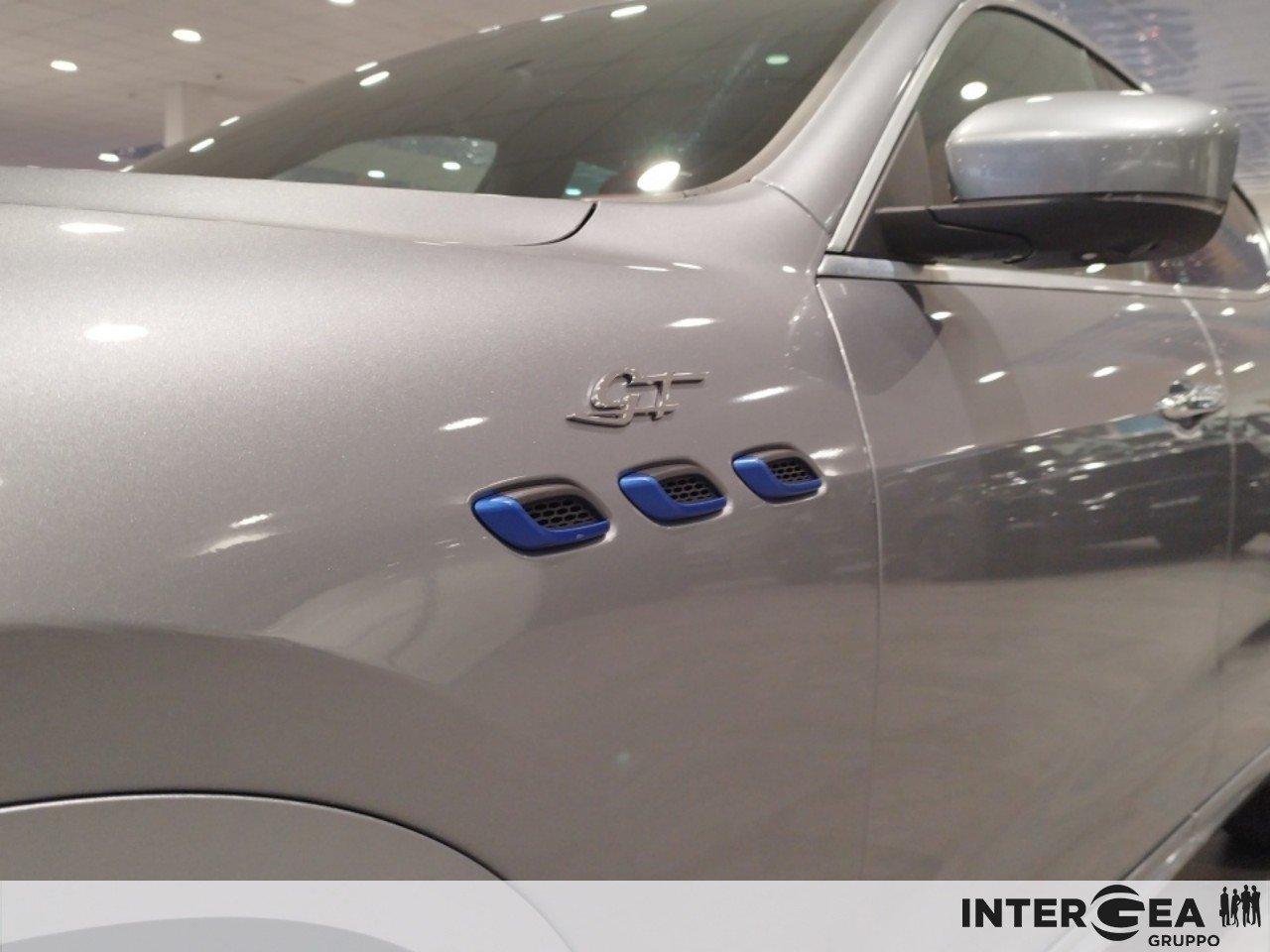 MASERATI Levante 2.0 mhev GT 330cv auto