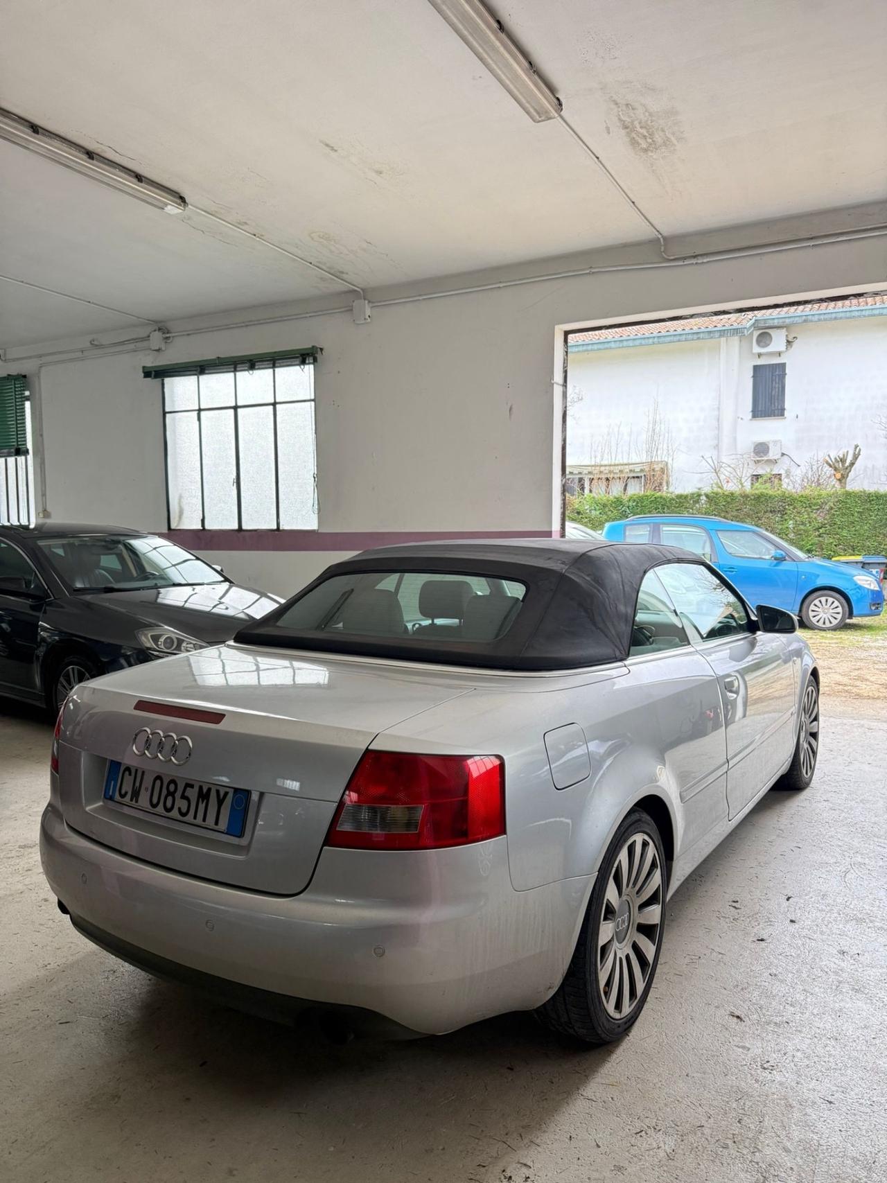 Audi A4 Cabriolet 2.5 V6 TDI cat