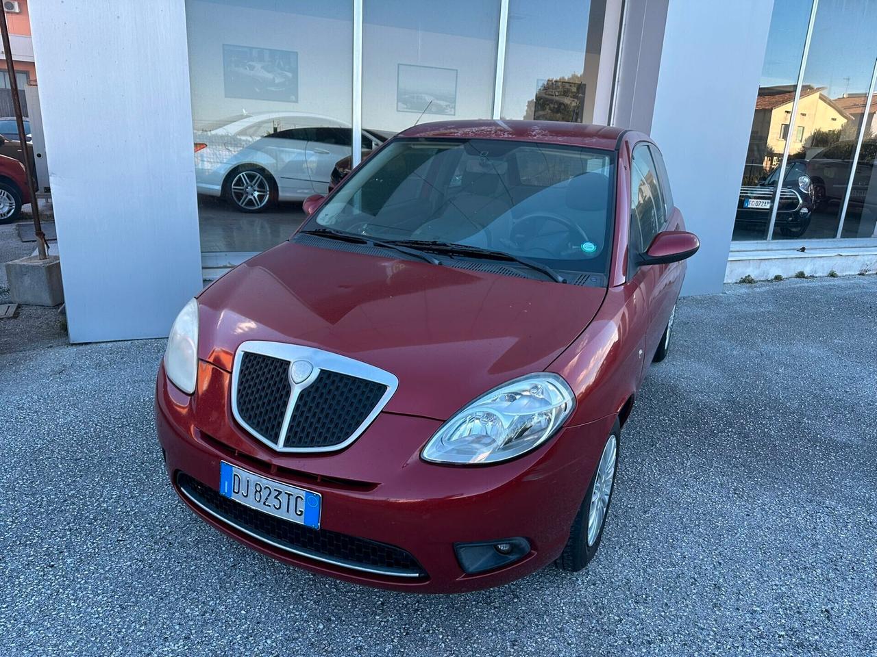 Lancia Ypsilon 1.2 Argento