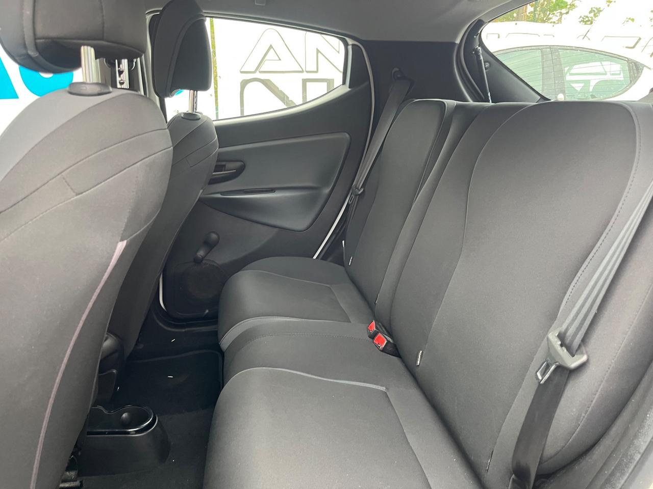 Lancia Ypsilon 1.3 MJT 16V 95 CV 5 porte