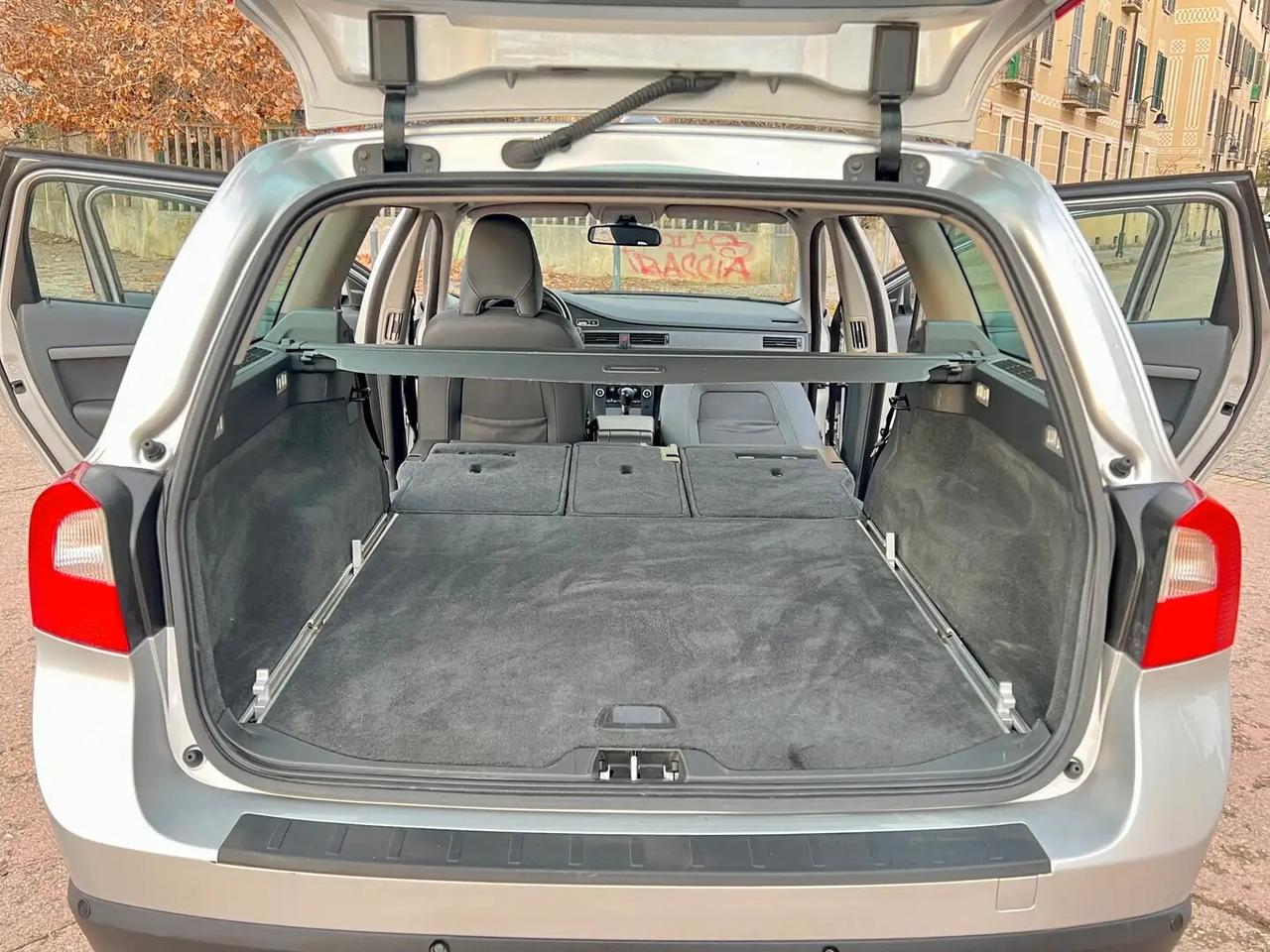 Volvo V70 2.0 D 136cv 6M Kinetic