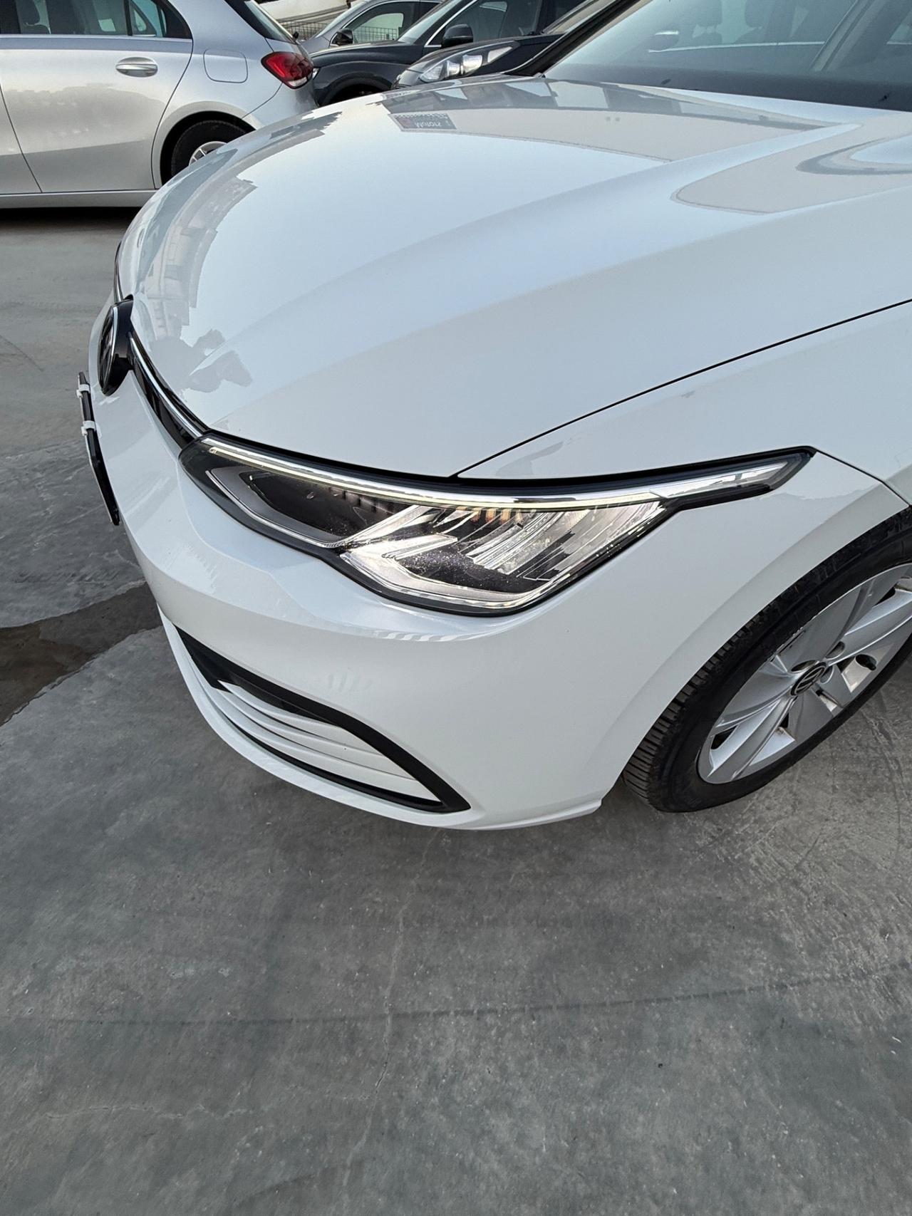 Volkswagen Golf 1.0 eTSI EVO DSG Life