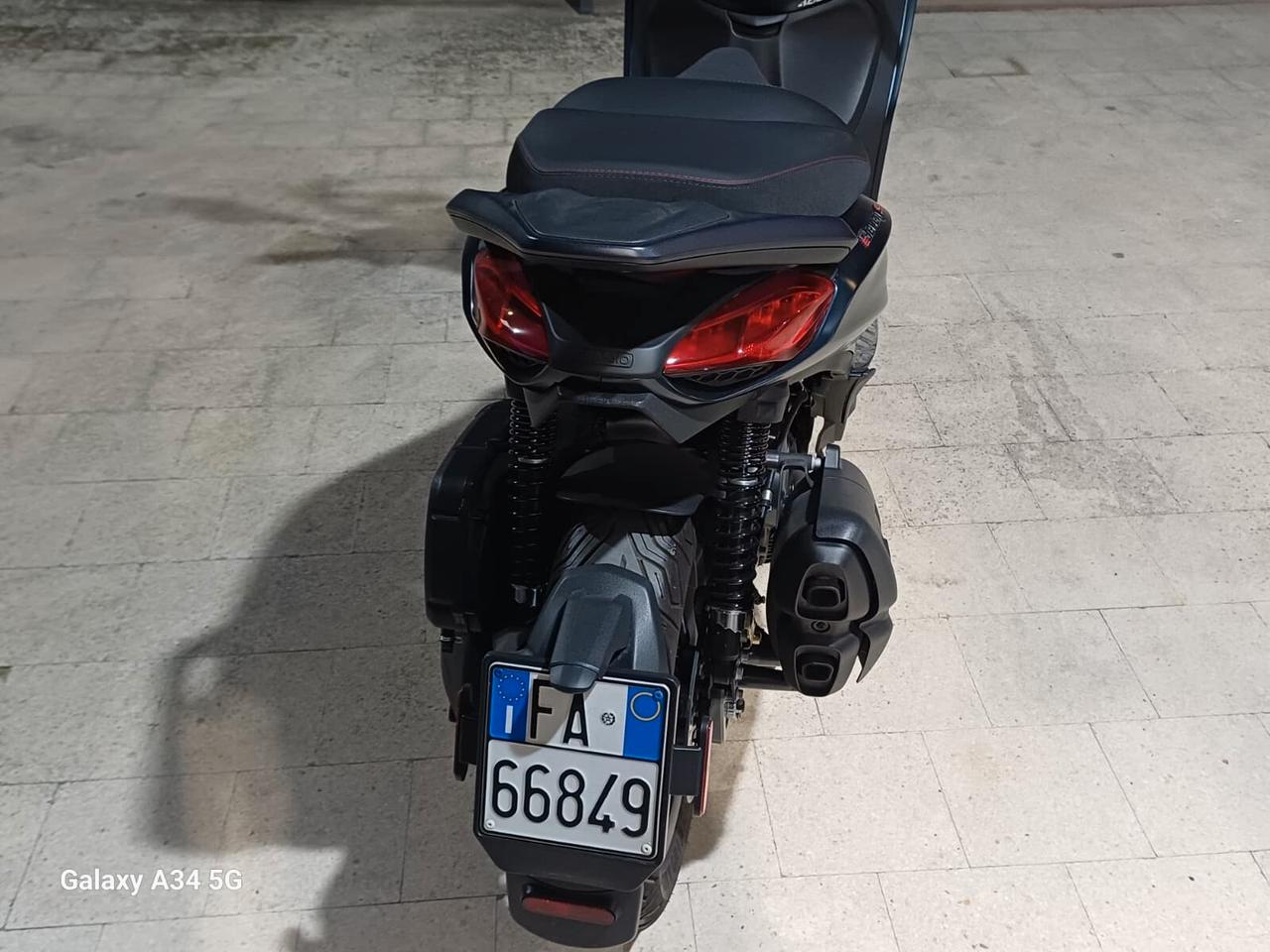 Piaggio Beverly 400 i.e.