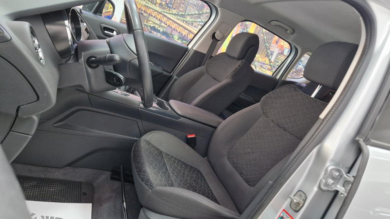 Peugeot 3008 1.6 HDi 115CV Allure