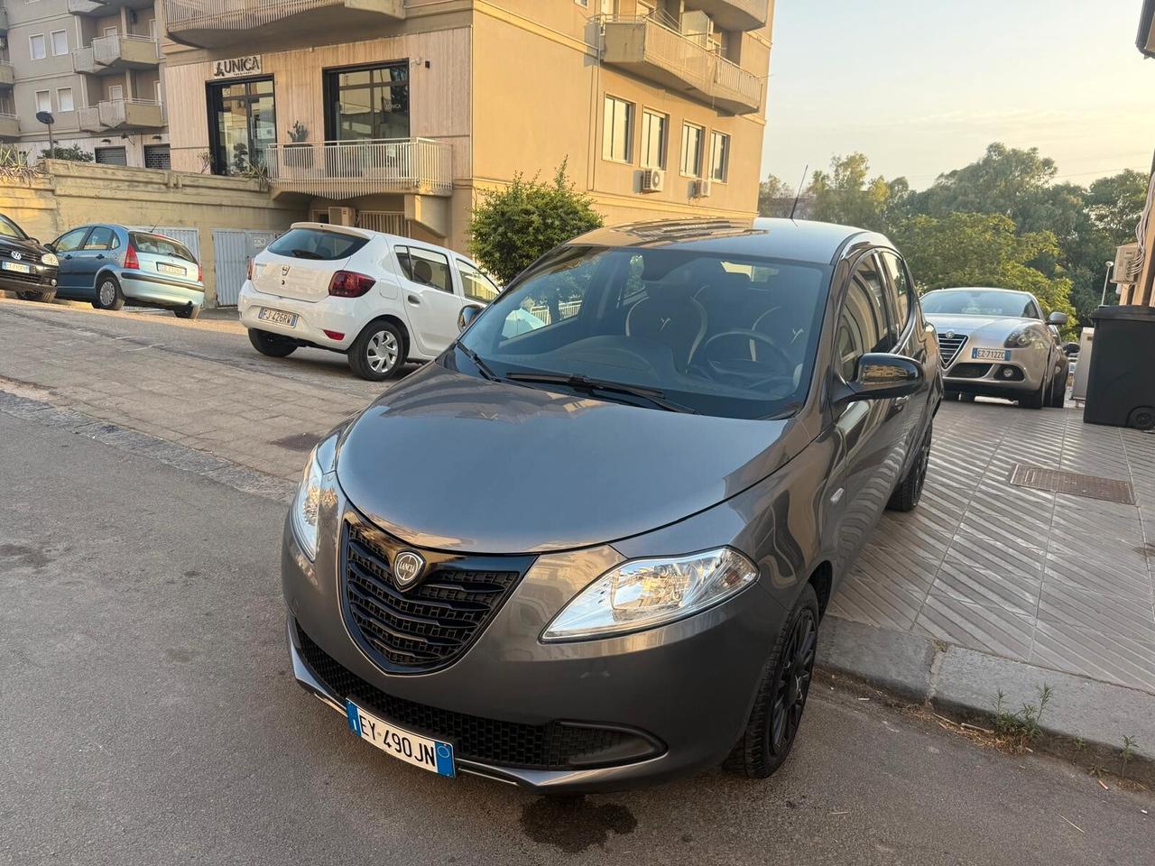 Lancia Ypsilon 1.2 69 CV 5 porte Elle