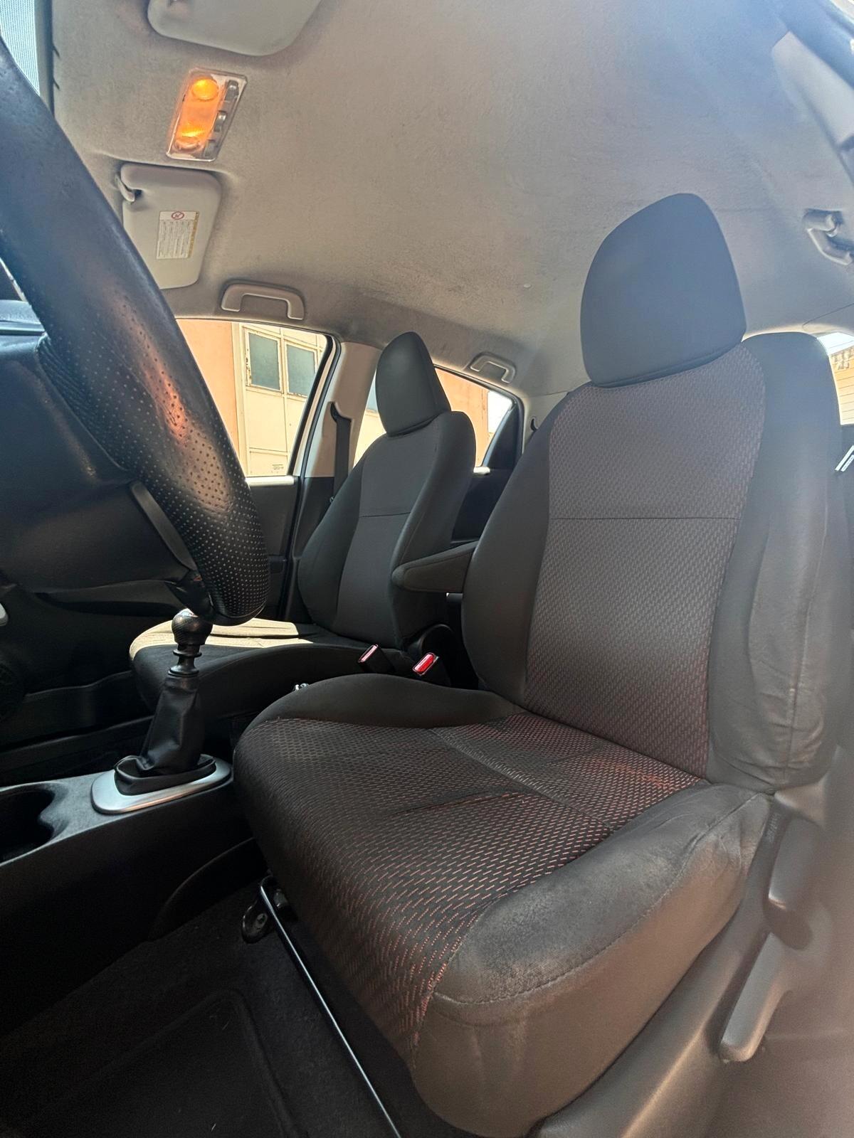 Toyota Yaris 1.4 D-4D 5 porte Lounge