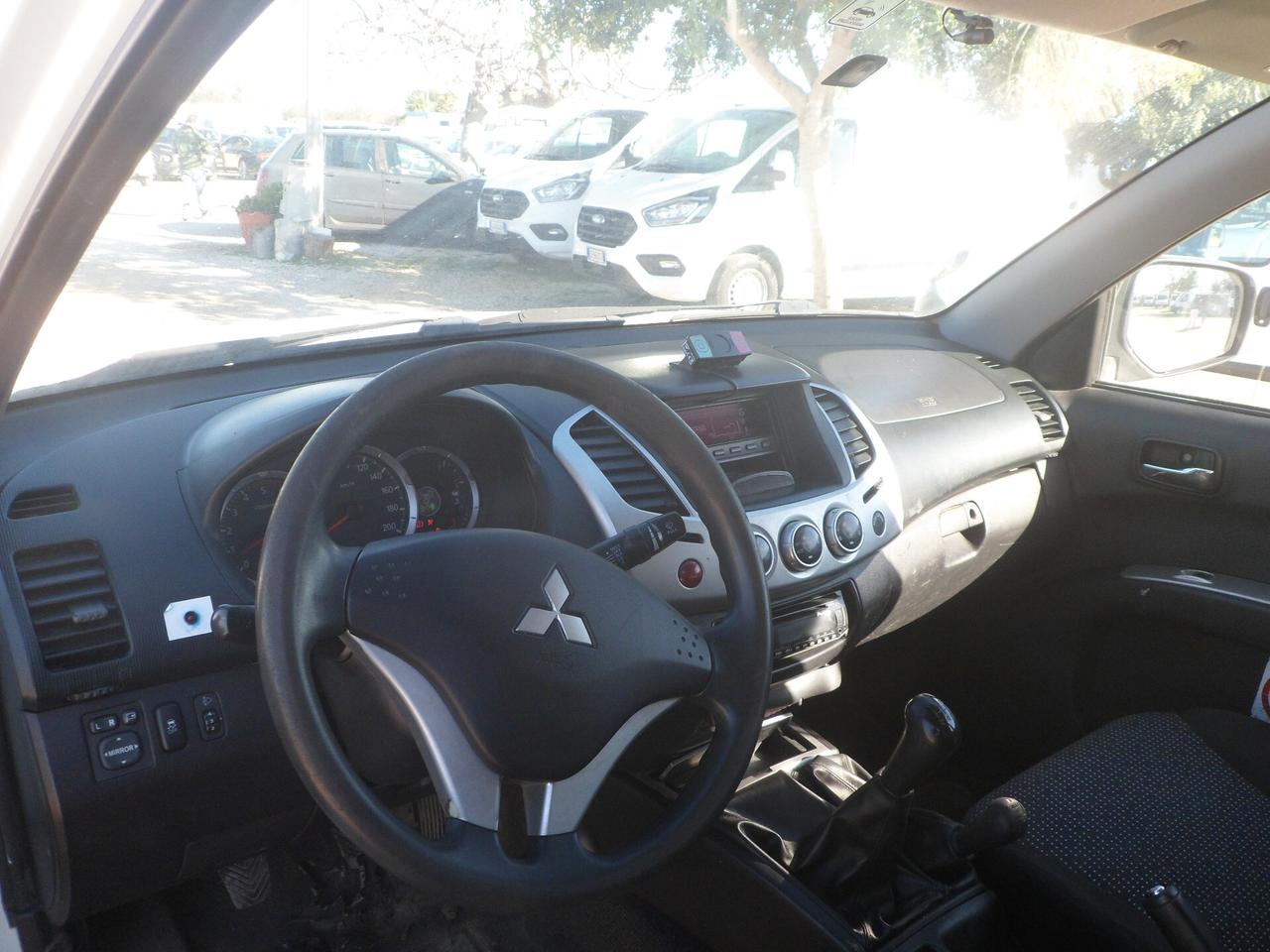 Mitsubishi L200 4x4 ribaltabile nuovo