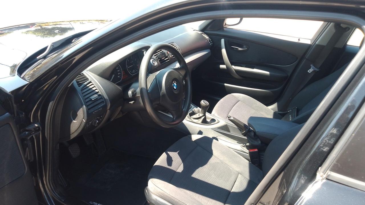 Bmw 118 D 5 P ATTIVA 2010 EURO 5 A DPF