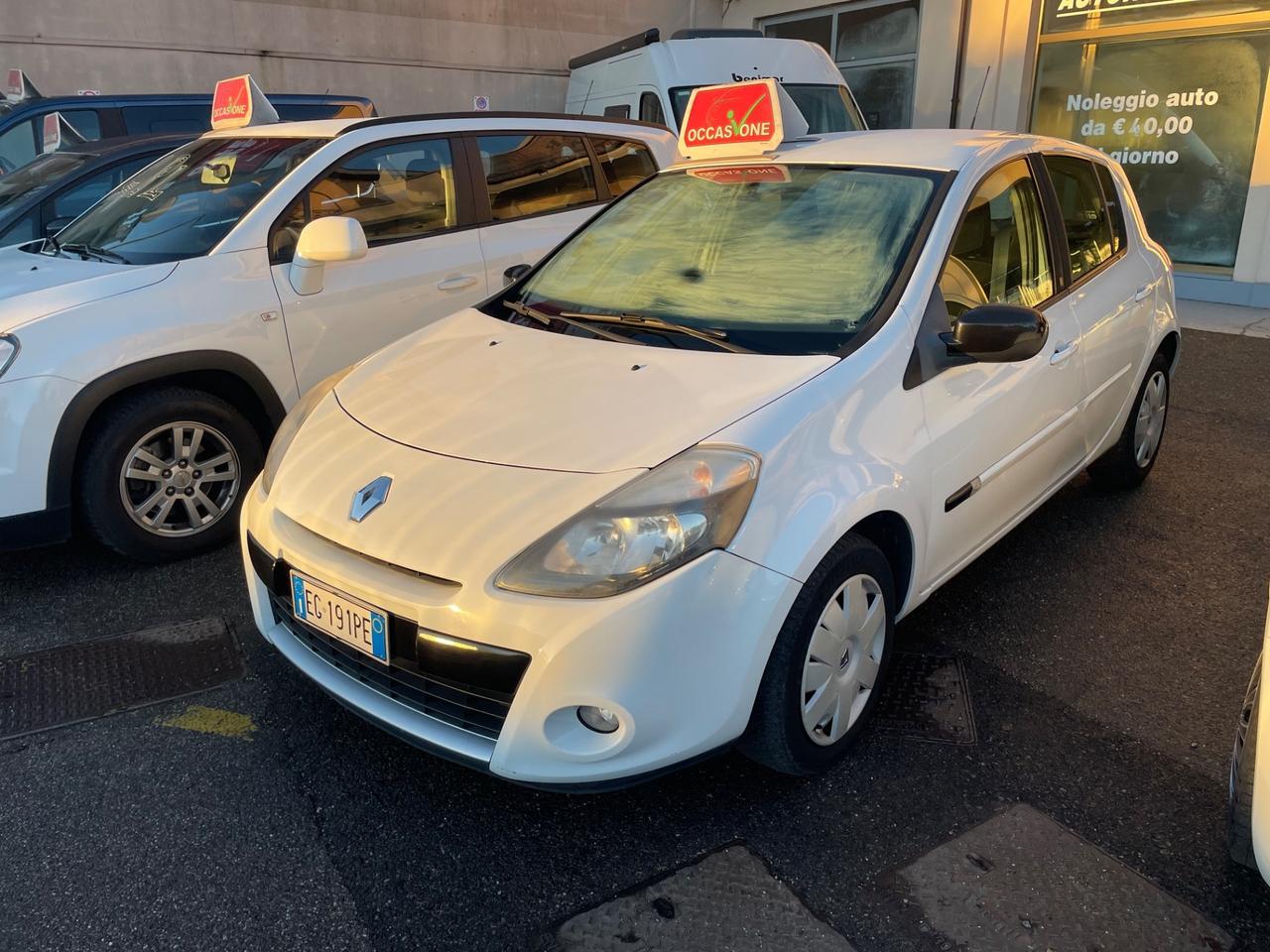 Renault Clio 1.2 16V 5 porte 20th Anniversario - Neo patentati - Nessun vincolo