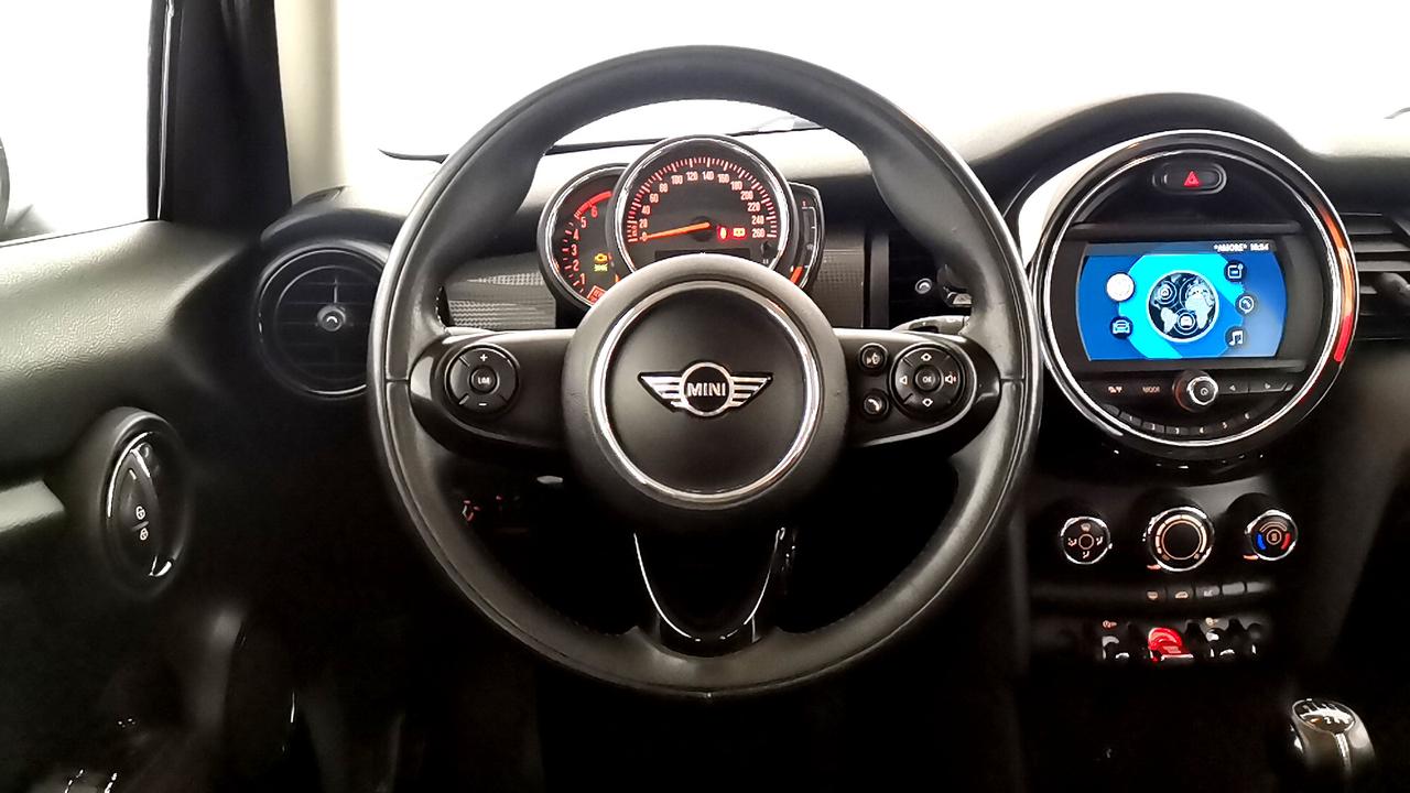 MINI Mini IV F55 2018 5p - Mini 5p 1.5 Cooper D