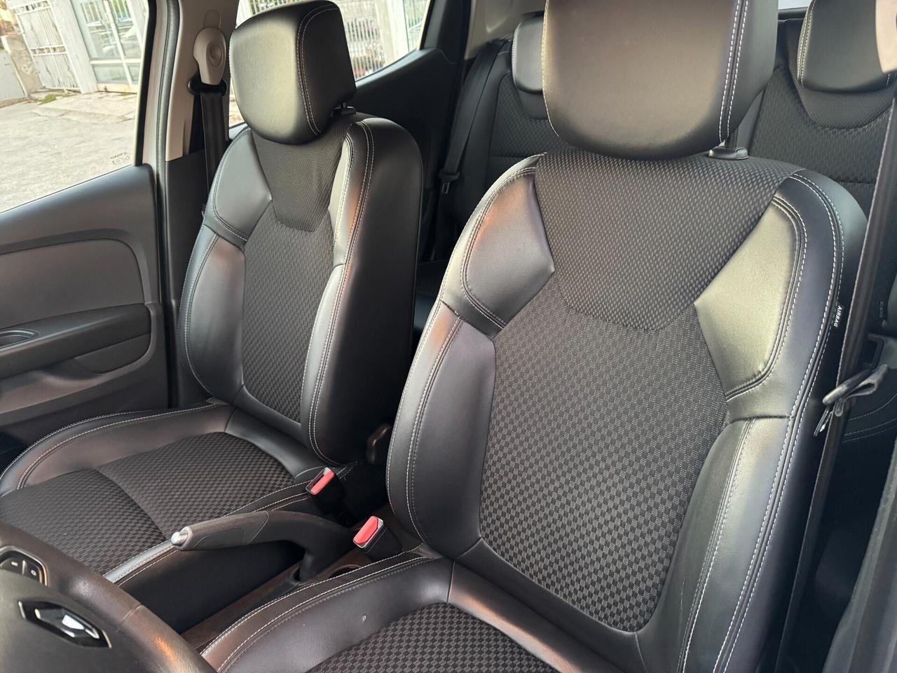 N1 Renault Clio1.5 DCI FARI FULL LED 2019