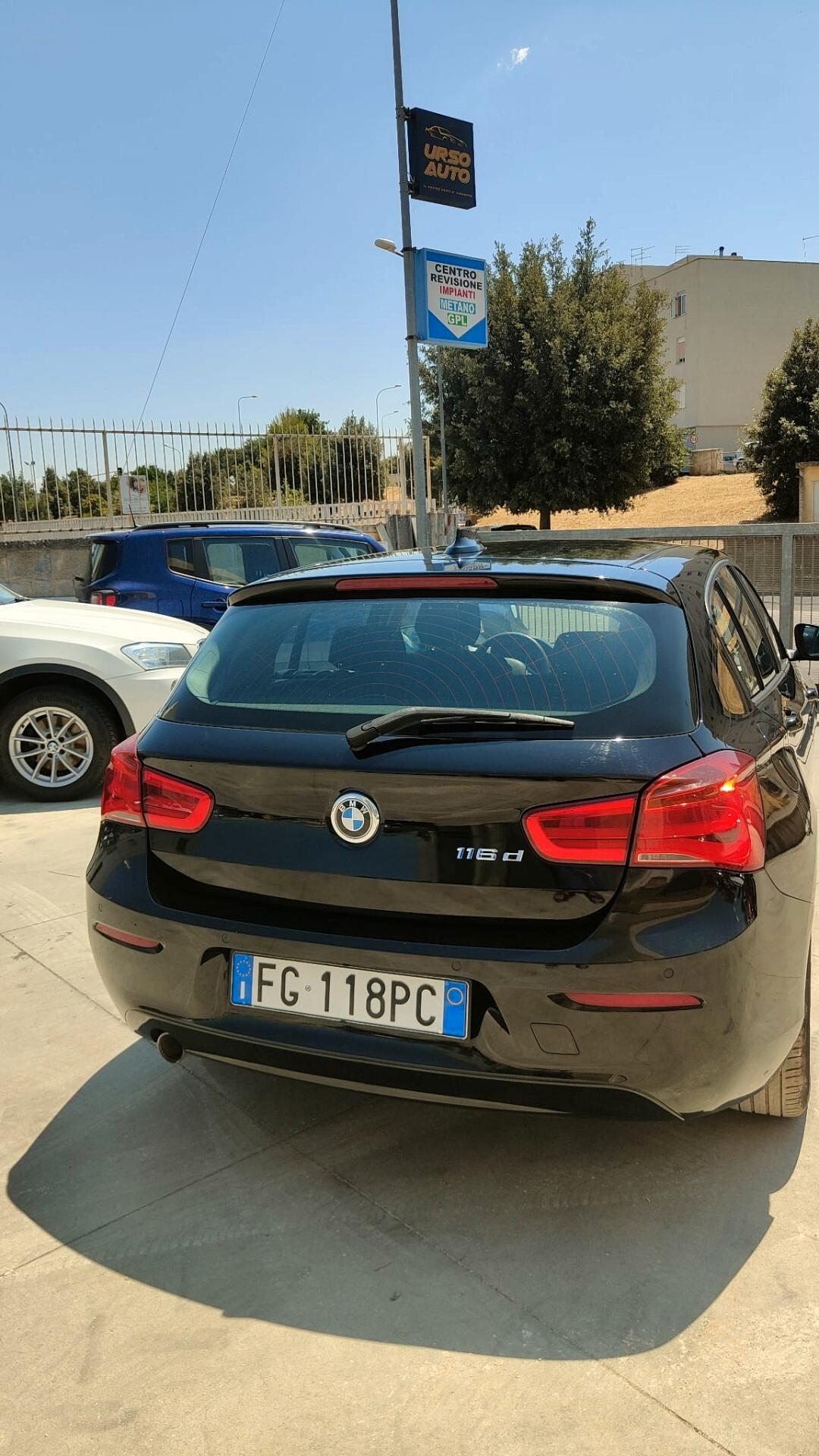 Bmw 116 116d 5p. Urban