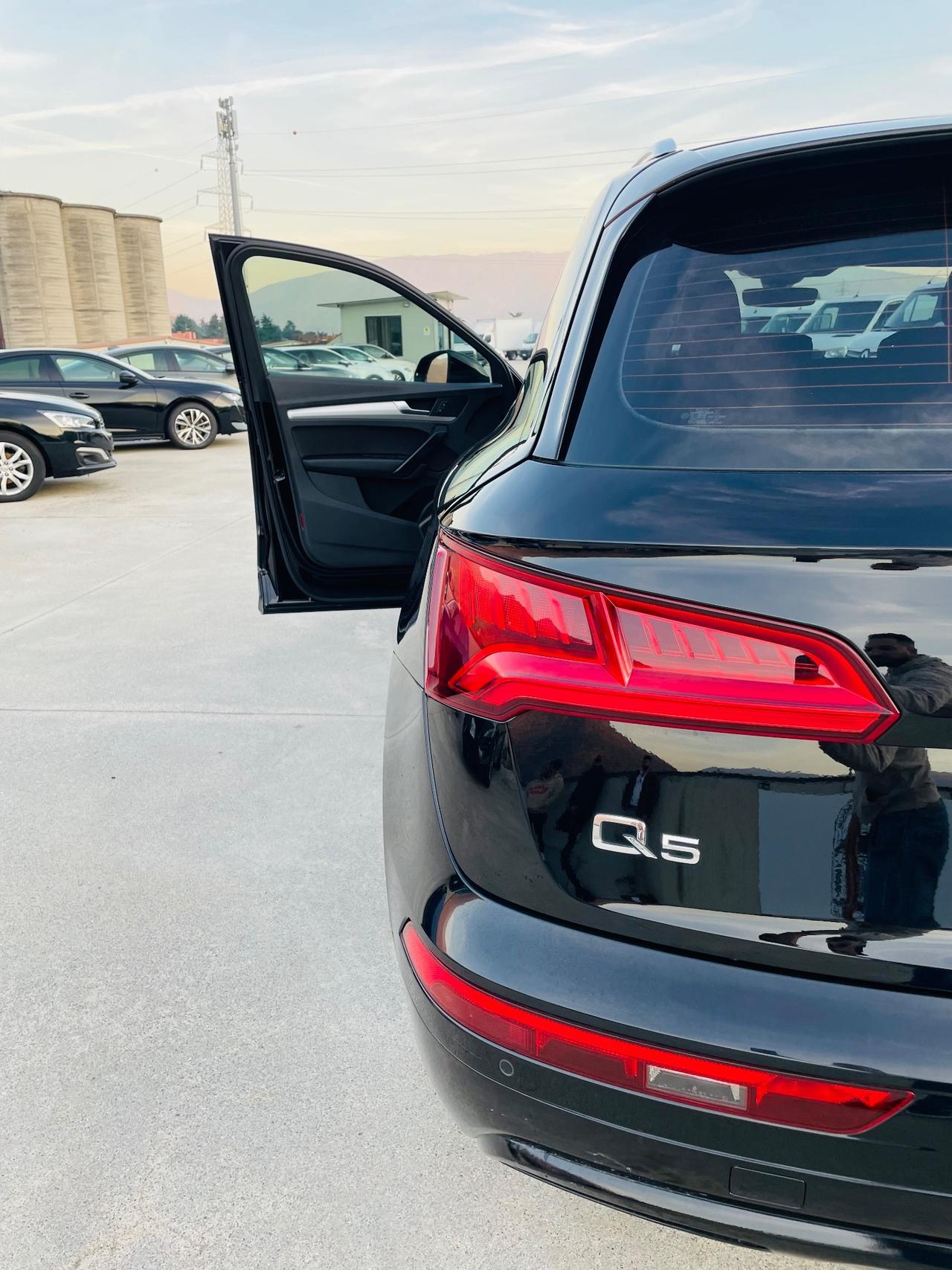 Audi Q5 2.0 TDI quattro S tronic Sport UniProprietario