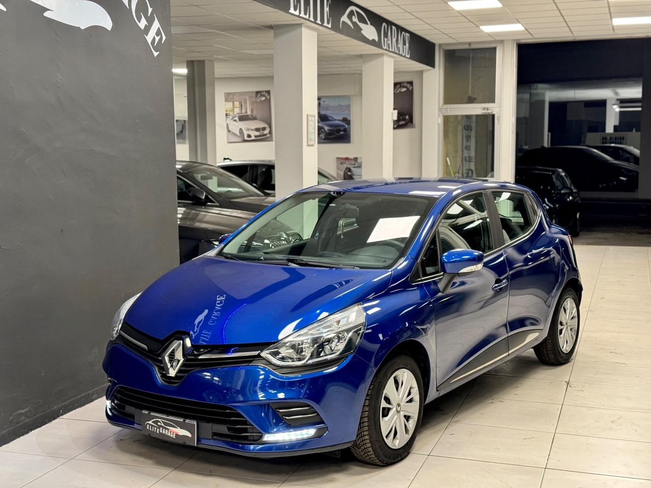 Renault Clio 1.2 75 CV 5 porte Duel