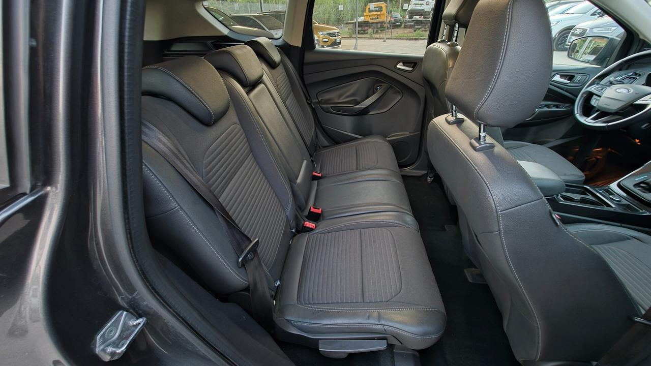 Ford Kuga 1.5 TDCI 120 CV S&S 2WD Powershift Edition